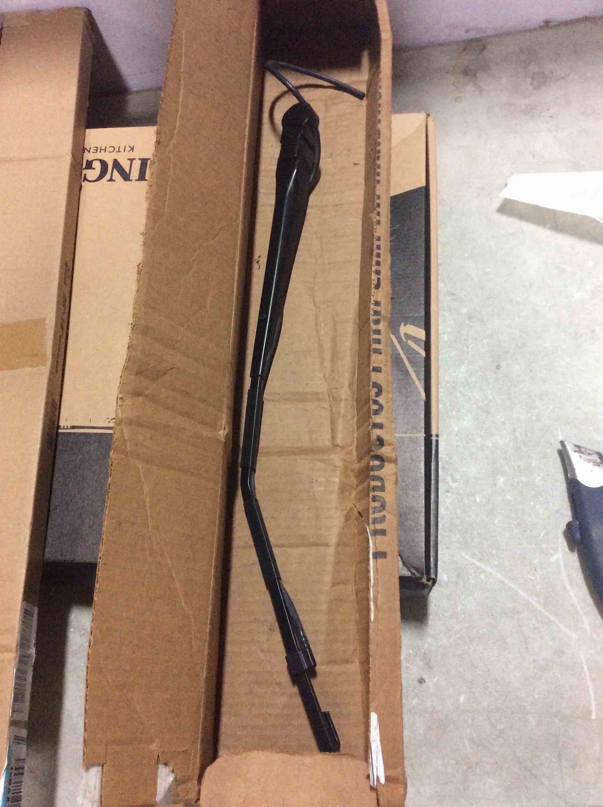 https://s3.amazonaws.com/lotting-images-prod/bidfta/YEL5654487_1700245049469.jpeg