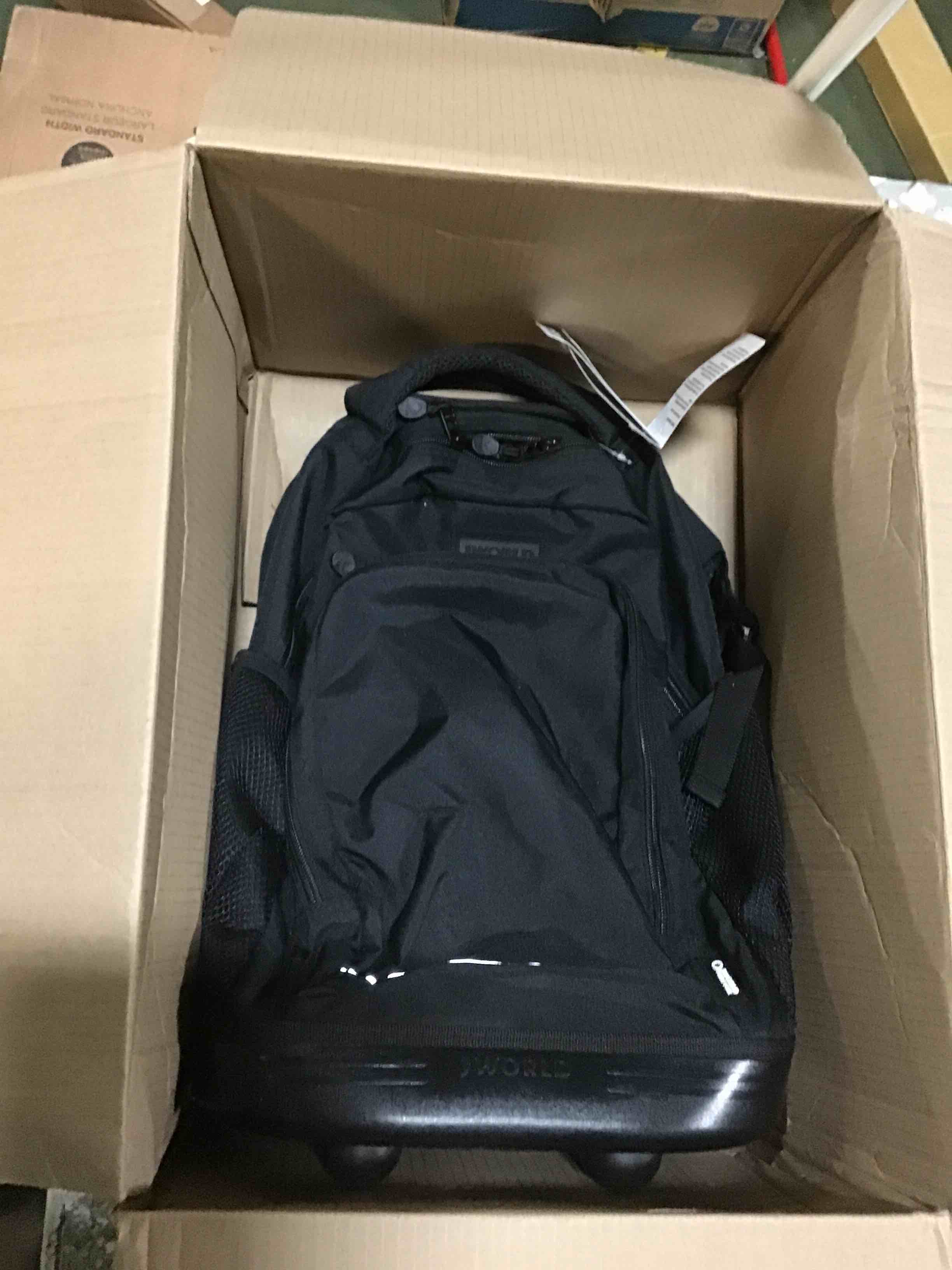 https://s3.amazonaws.com/lotting-images-prod/bidfta/YEL5654544_1700485567962.jpeg