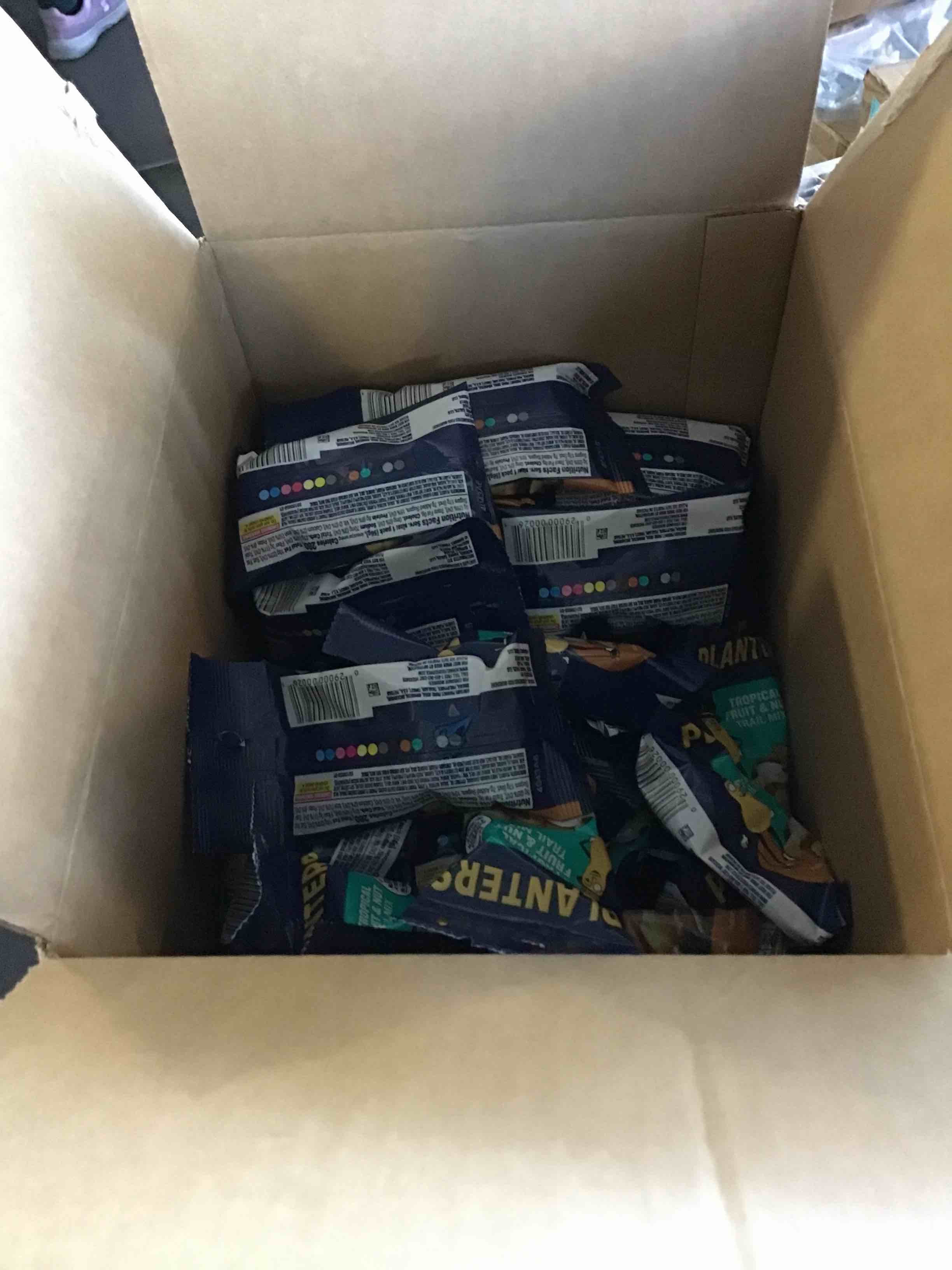 https://s3.amazonaws.com/lotting-images-prod/bidfta/YEL5655532_1699986544347.jpeg