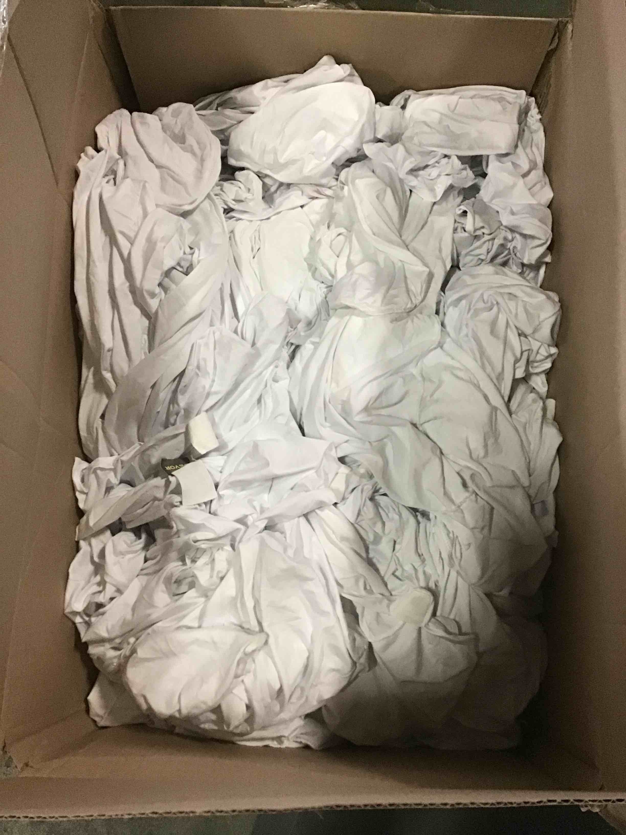 https://s3.amazonaws.com/lotting-images-prod/bidfta/YEL5656064_1701108098849.jpeg