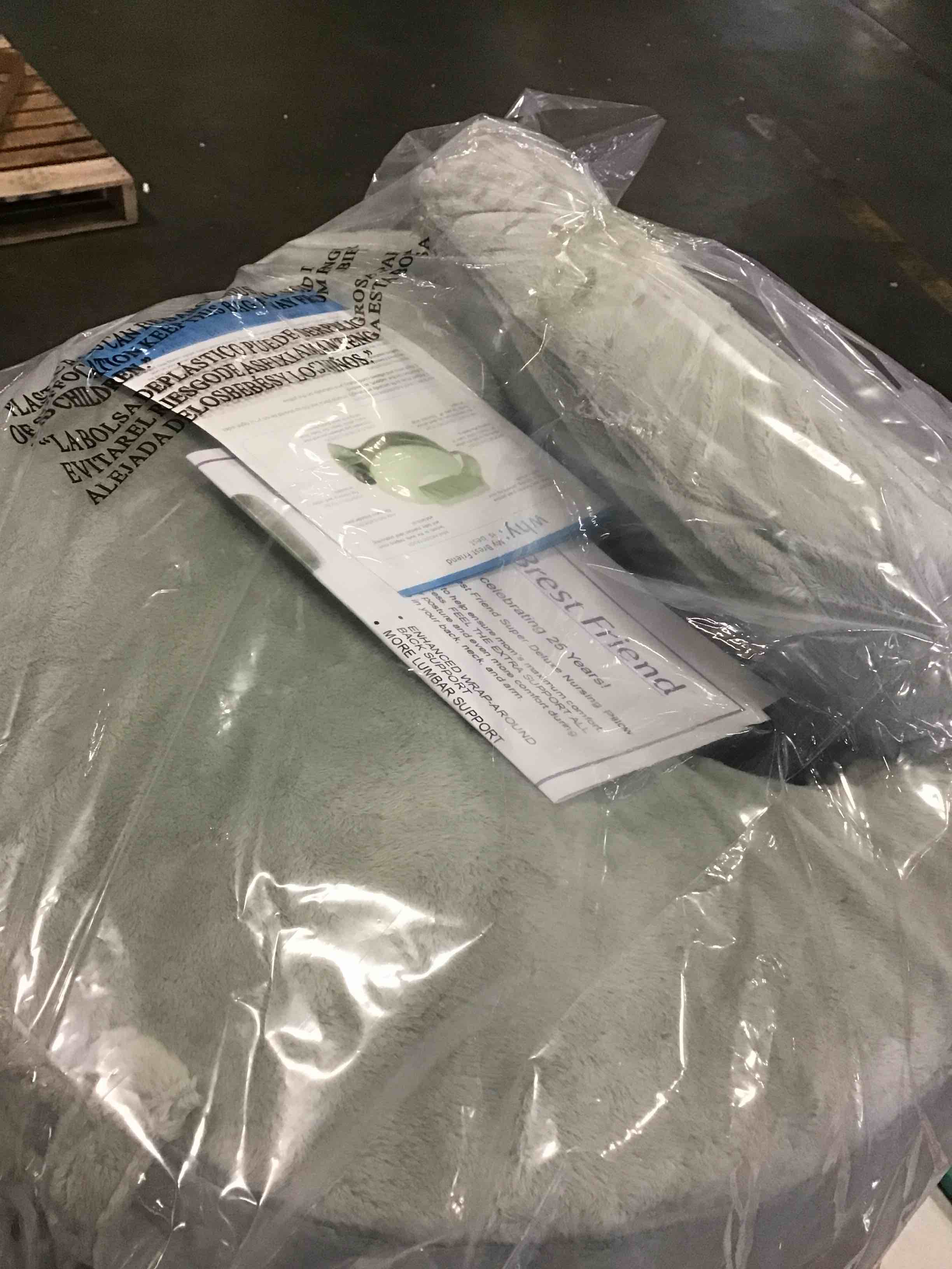 https://s3.amazonaws.com/lotting-images-prod/bidfta/YEL5656070_1701109056719.jpeg