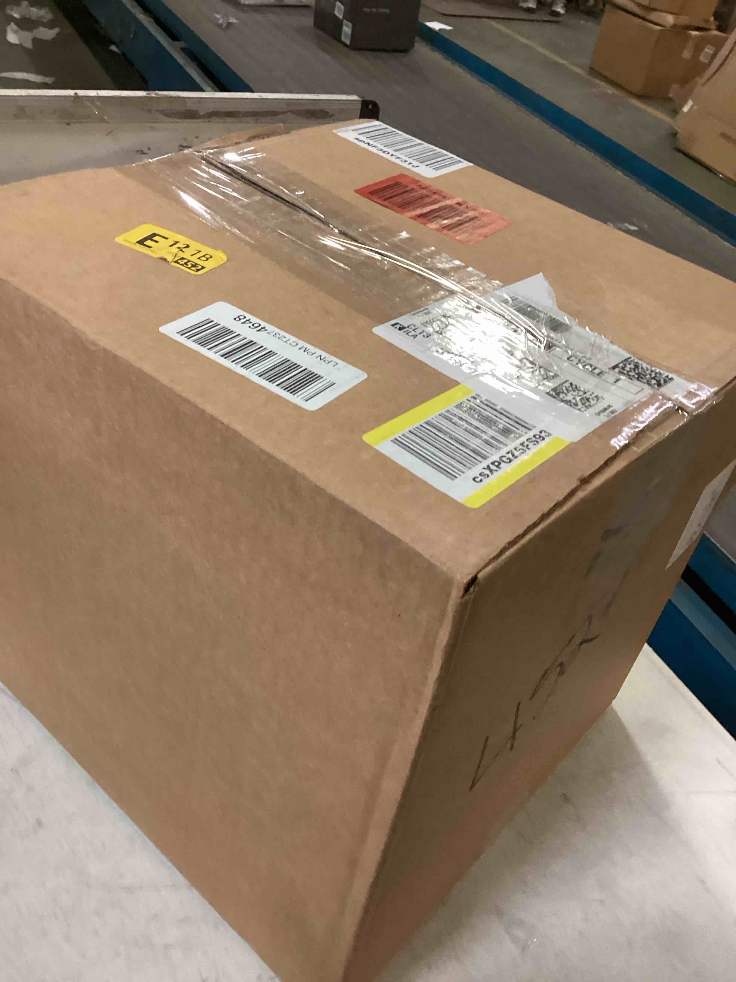 https://s3.amazonaws.com/lotting-images-prod/bidfta/YEL5660842_1703173115125.jpeg