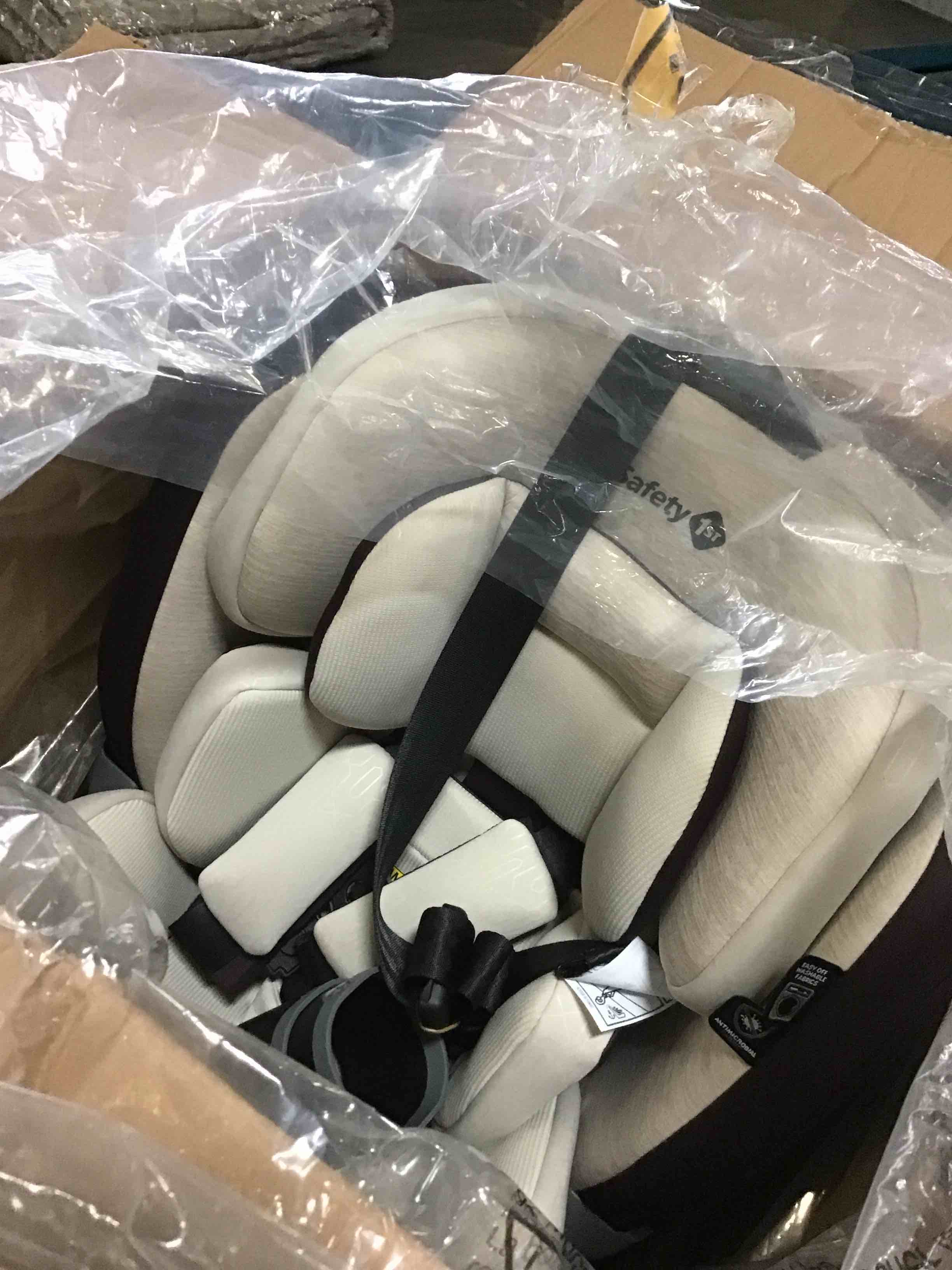 https://s3.amazonaws.com/lotting-images-prod/bidfta/YEL5664620_1702485418092.jpeg