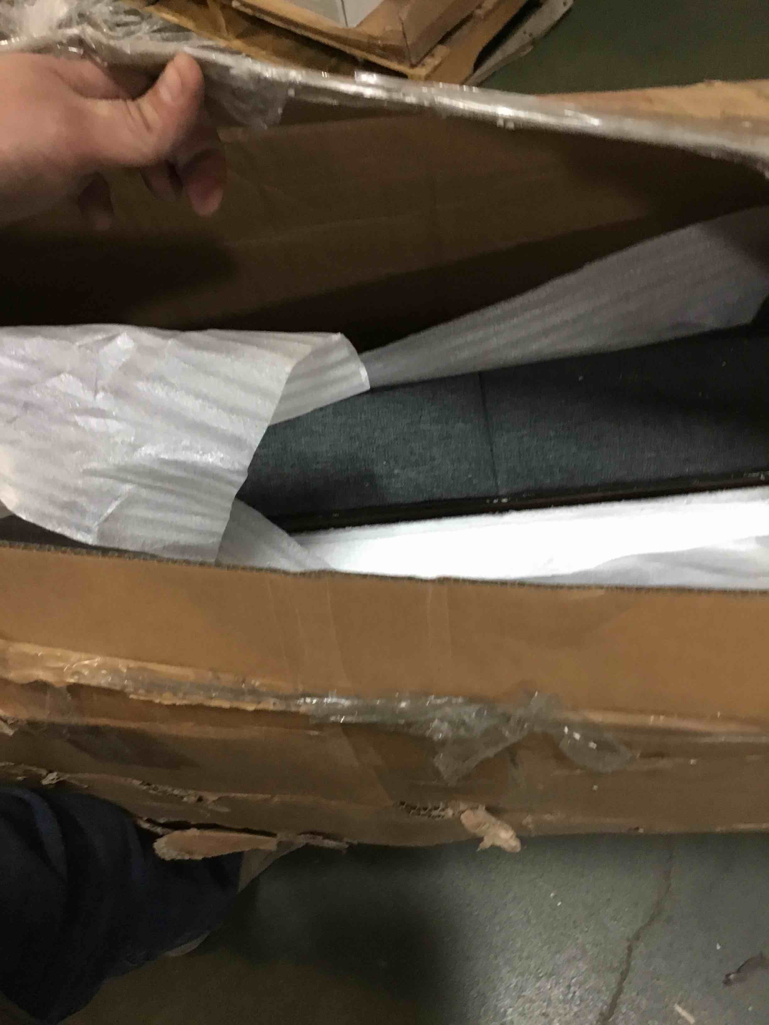 https://s3.amazonaws.com/lotting-images-prod/bidfta/YEL5665215_1702740761052.jpeg