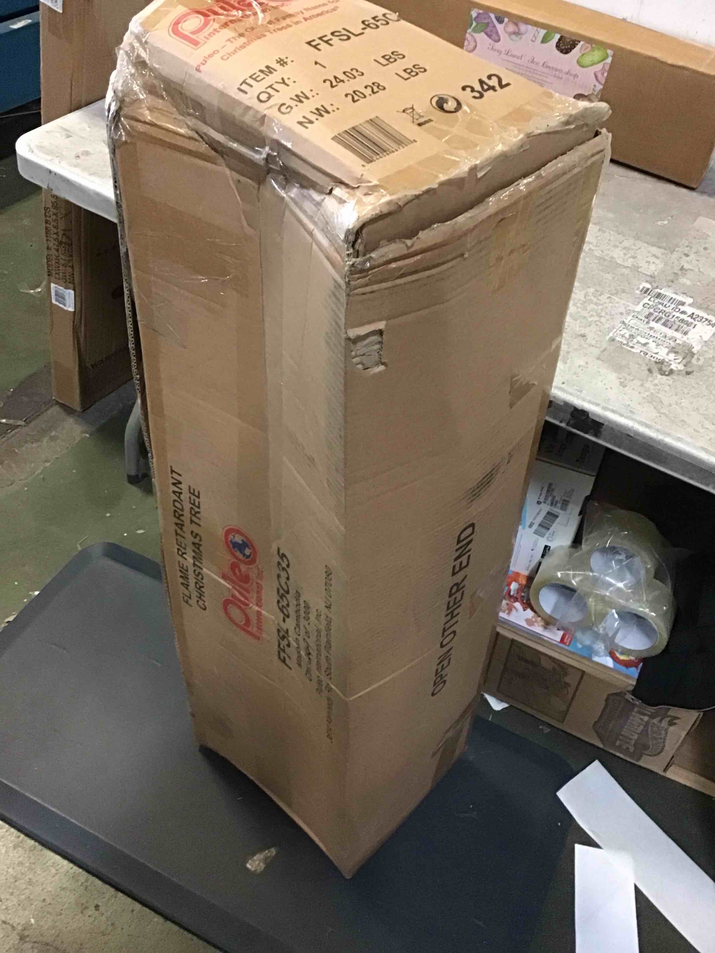 https://s3.amazonaws.com/lotting-images-prod/bidfta/YEL5665573_1702996285415.jpeg