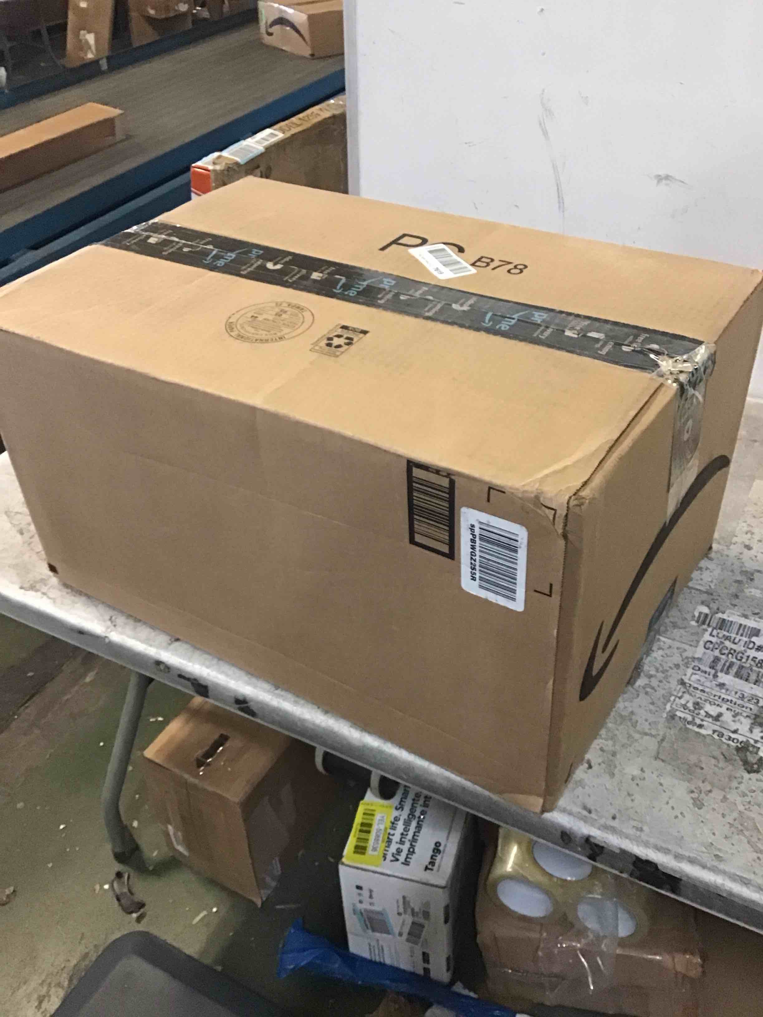 https://s3.amazonaws.com/lotting-images-prod/bidfta/YEL5665712_1703018801177.jpeg