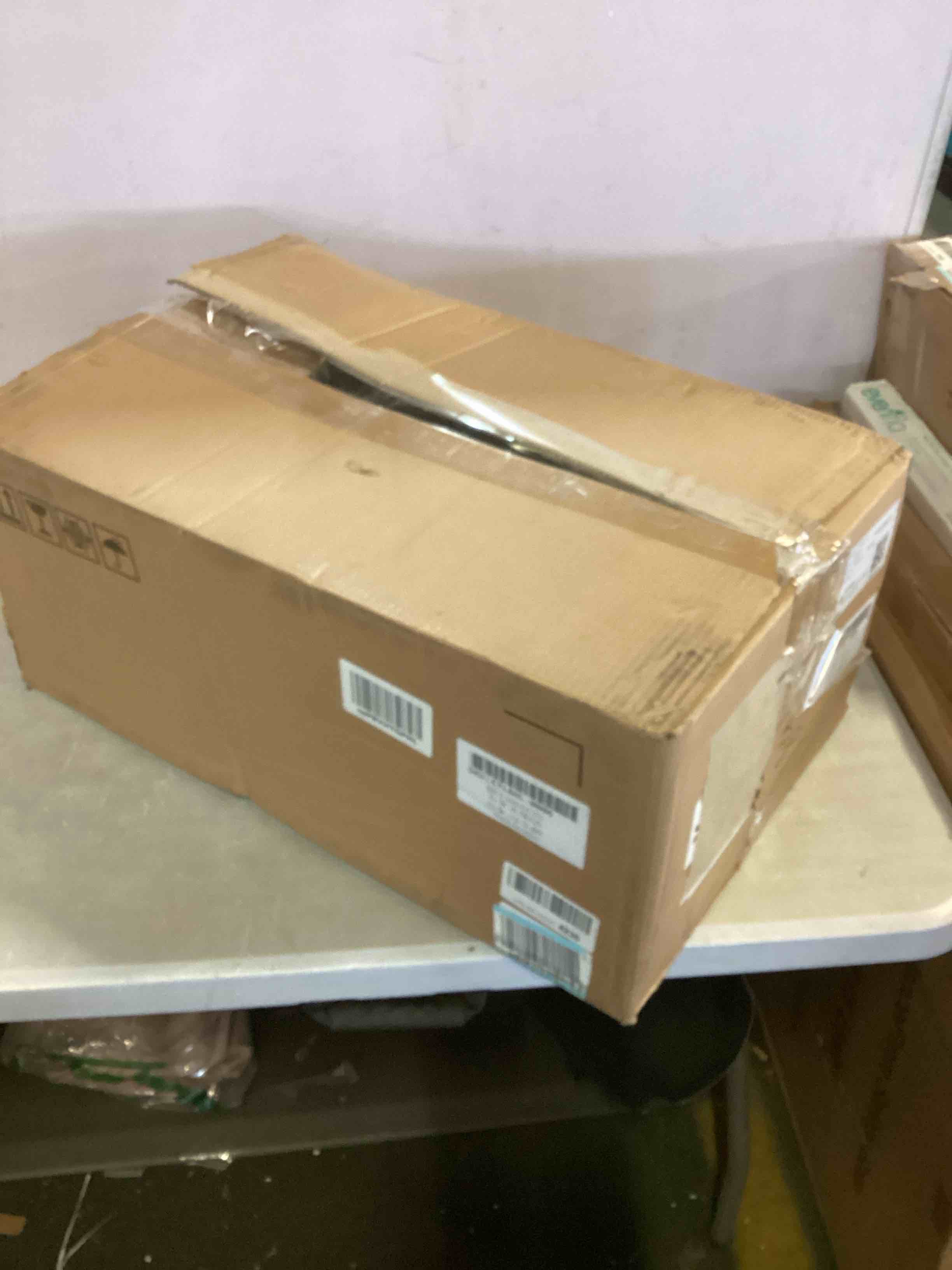 https://s3.amazonaws.com/lotting-images-prod/bidfta/YEL5665891_1703103843574.jpeg