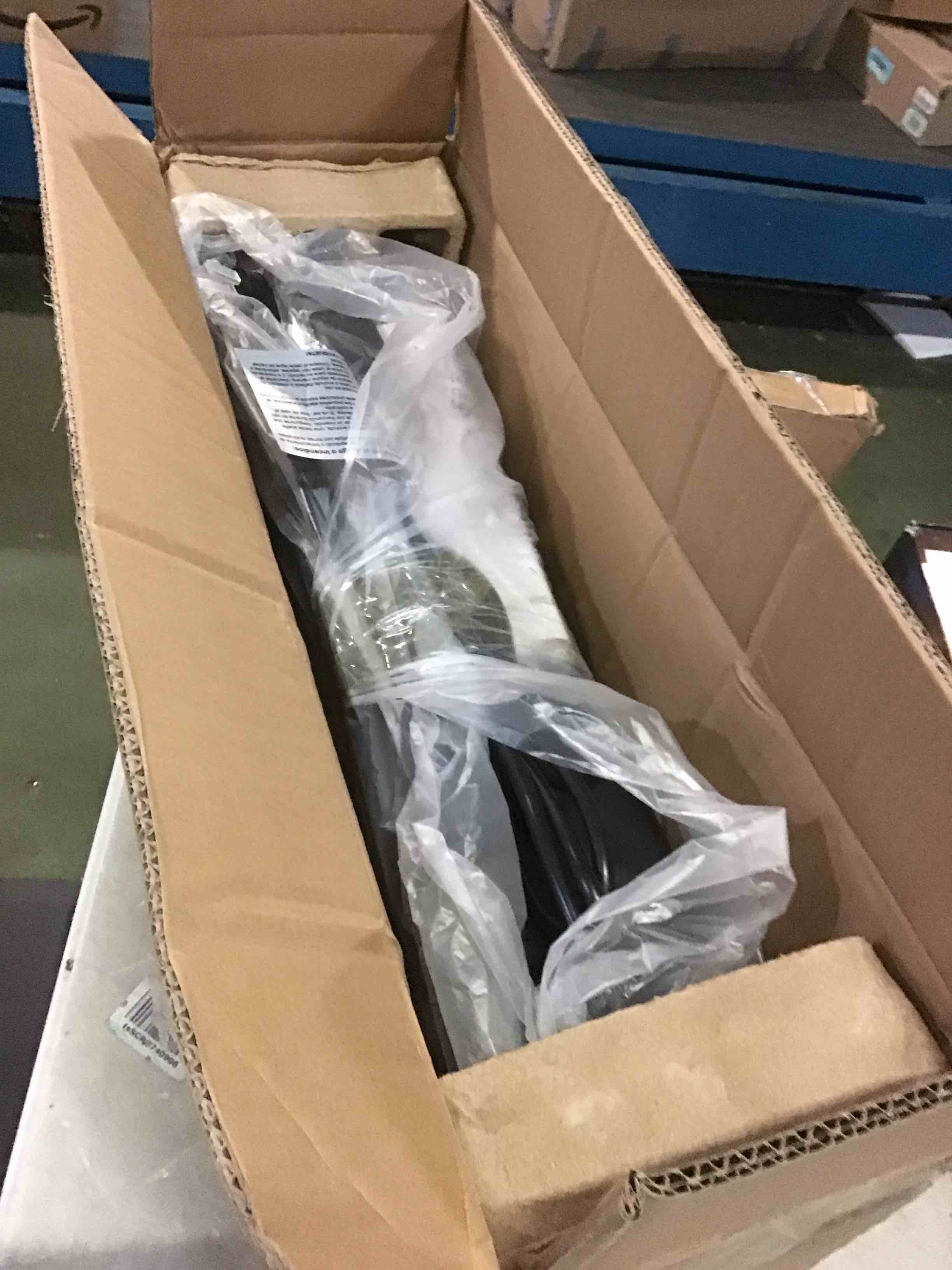 https://s3.amazonaws.com/lotting-images-prod/bidfta/YEL5665924_1703160661172.jpeg