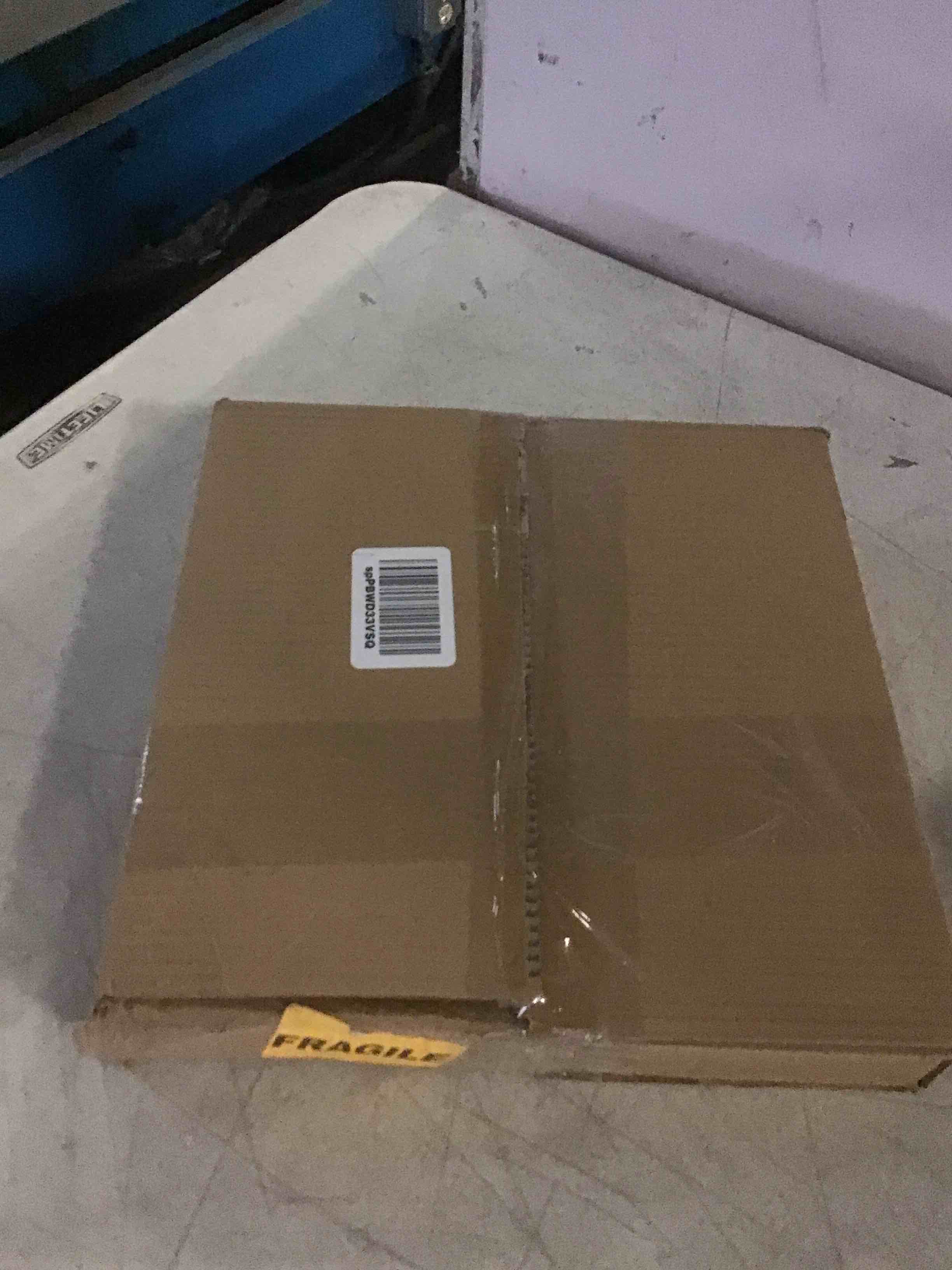 https://s3.amazonaws.com/lotting-images-prod/bidfta/YEL5667521_1702066716932.jpeg