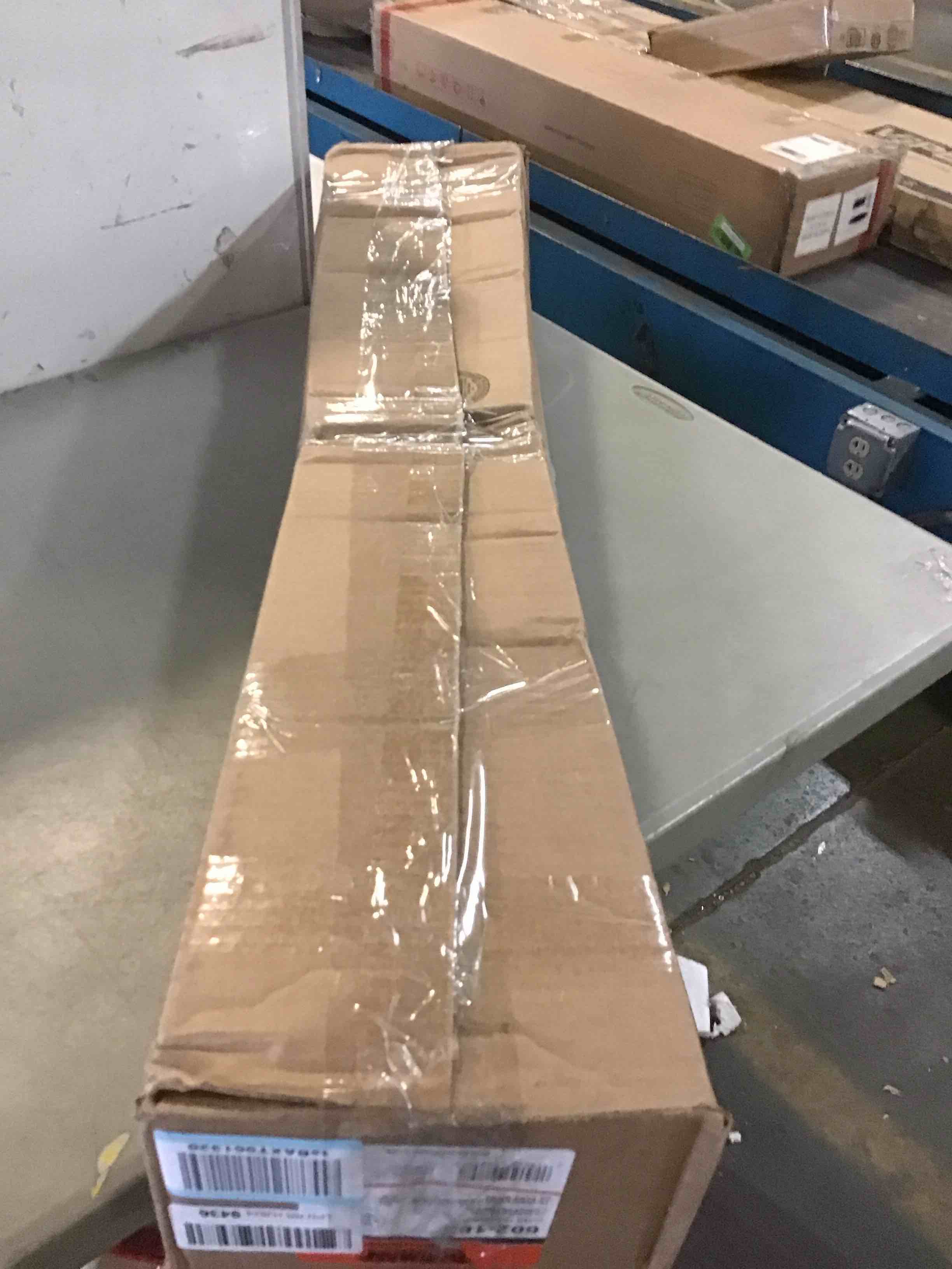https://s3.amazonaws.com/lotting-images-prod/bidfta/YEL5667714_1702322056866.jpeg