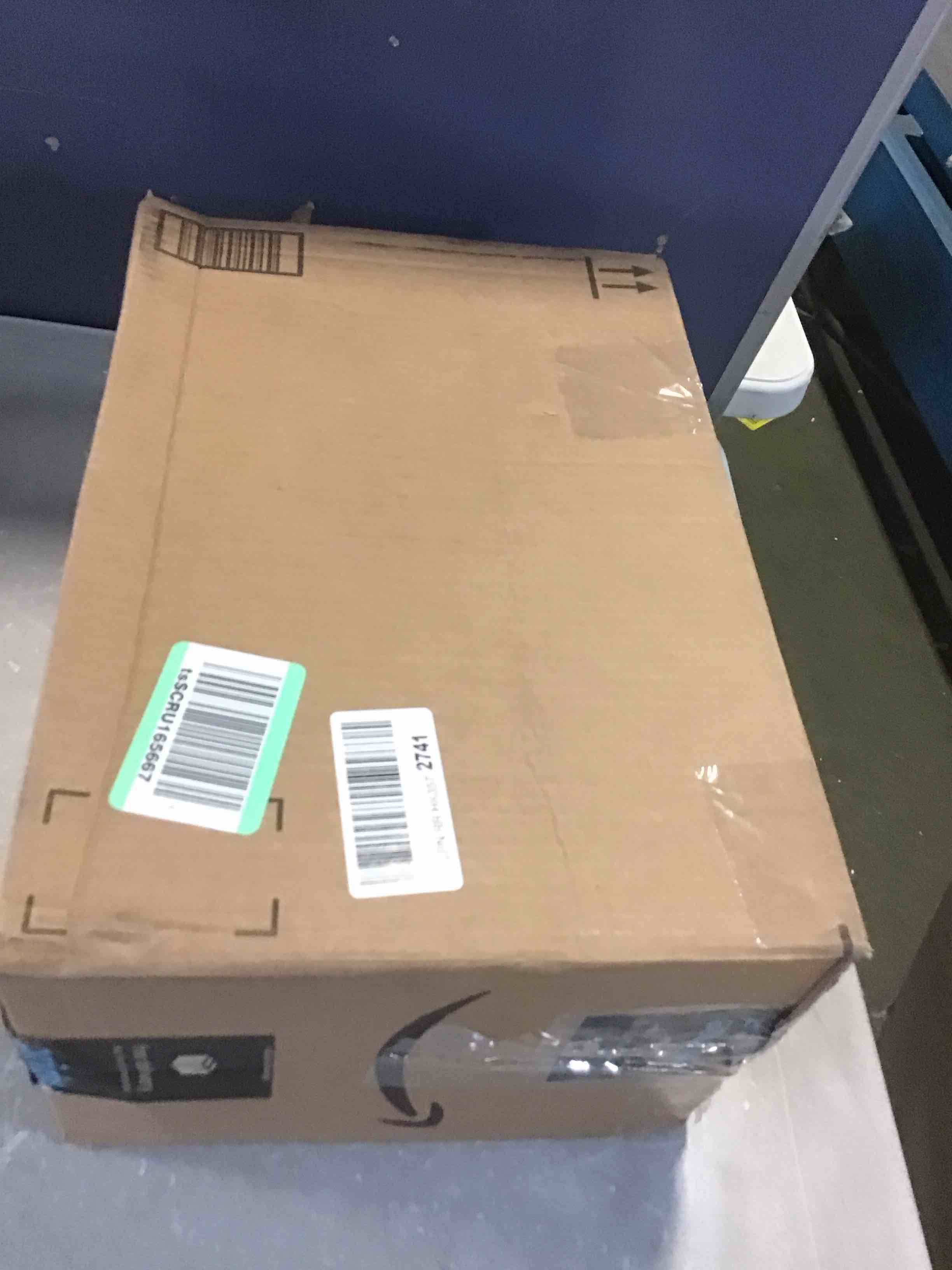 https://s3.amazonaws.com/lotting-images-prod/bidfta/YEL5668112_1702492552767.jpeg
