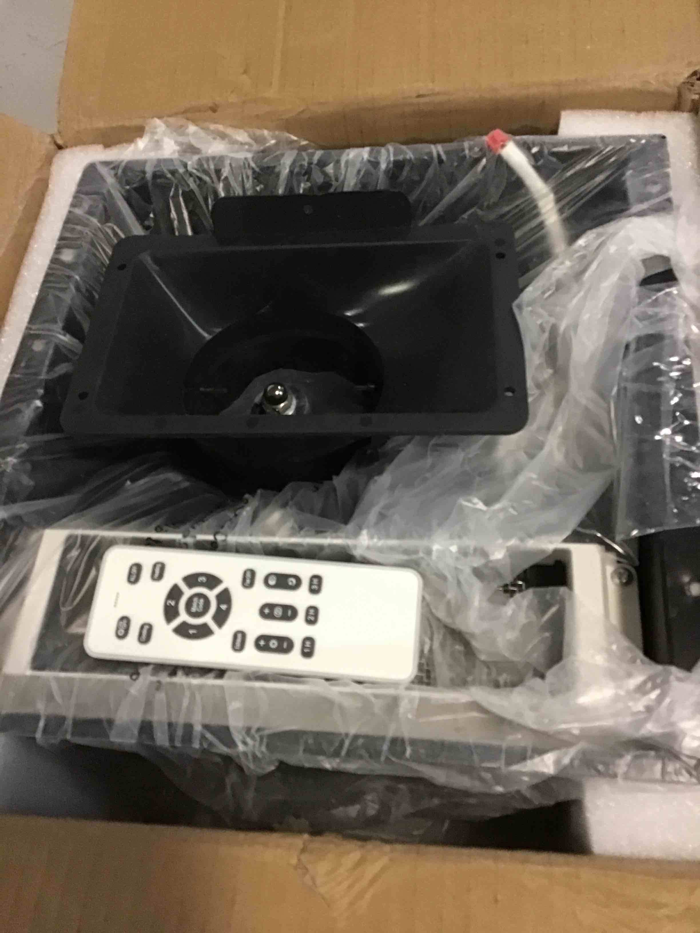 https://s3.amazonaws.com/lotting-images-prod/bidfta/YEL5668631_1702675049384.jpeg