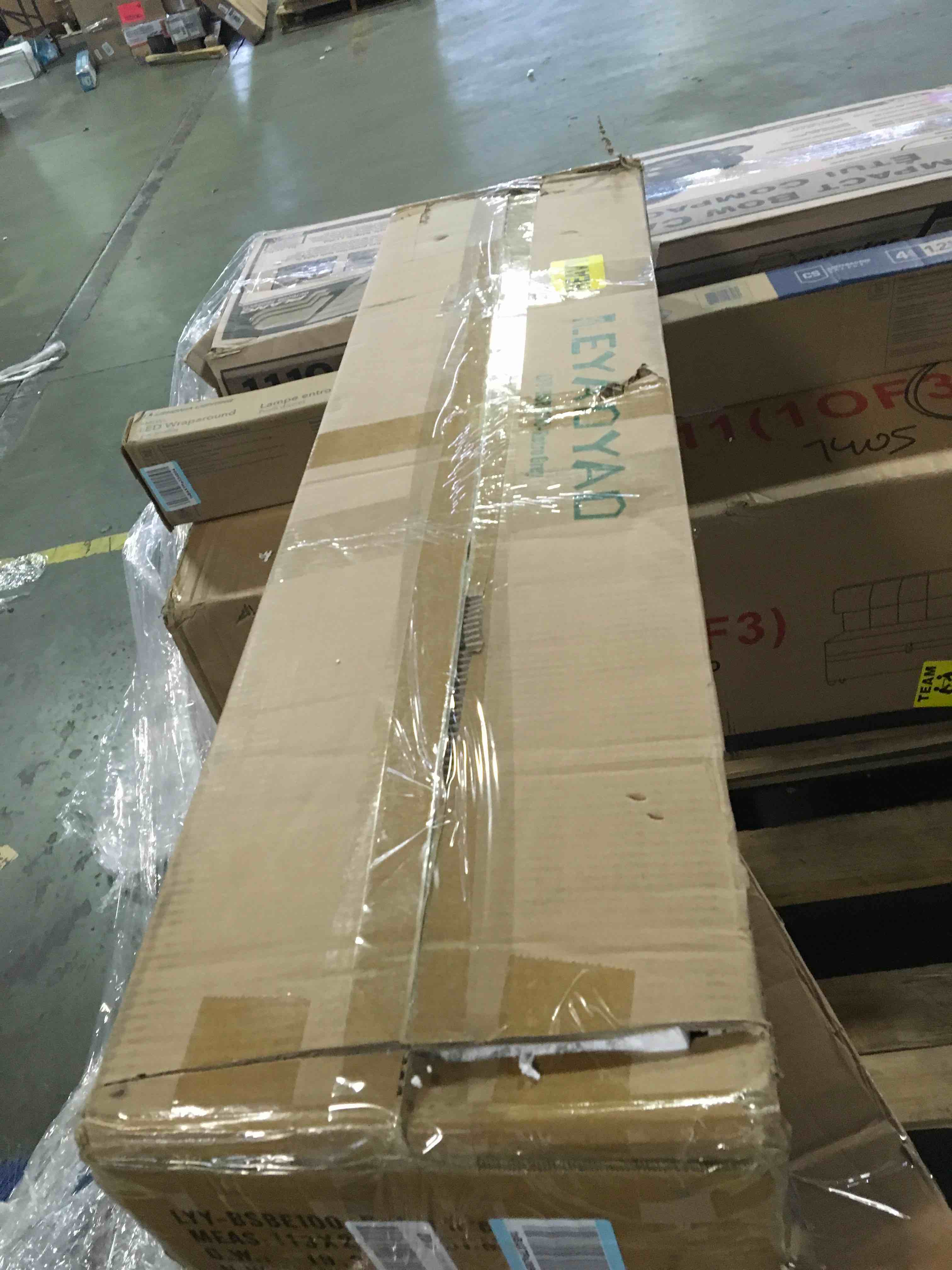 https://s3.amazonaws.com/lotting-images-prod/bidfta/YEL5668858_1702933931028.jpeg
