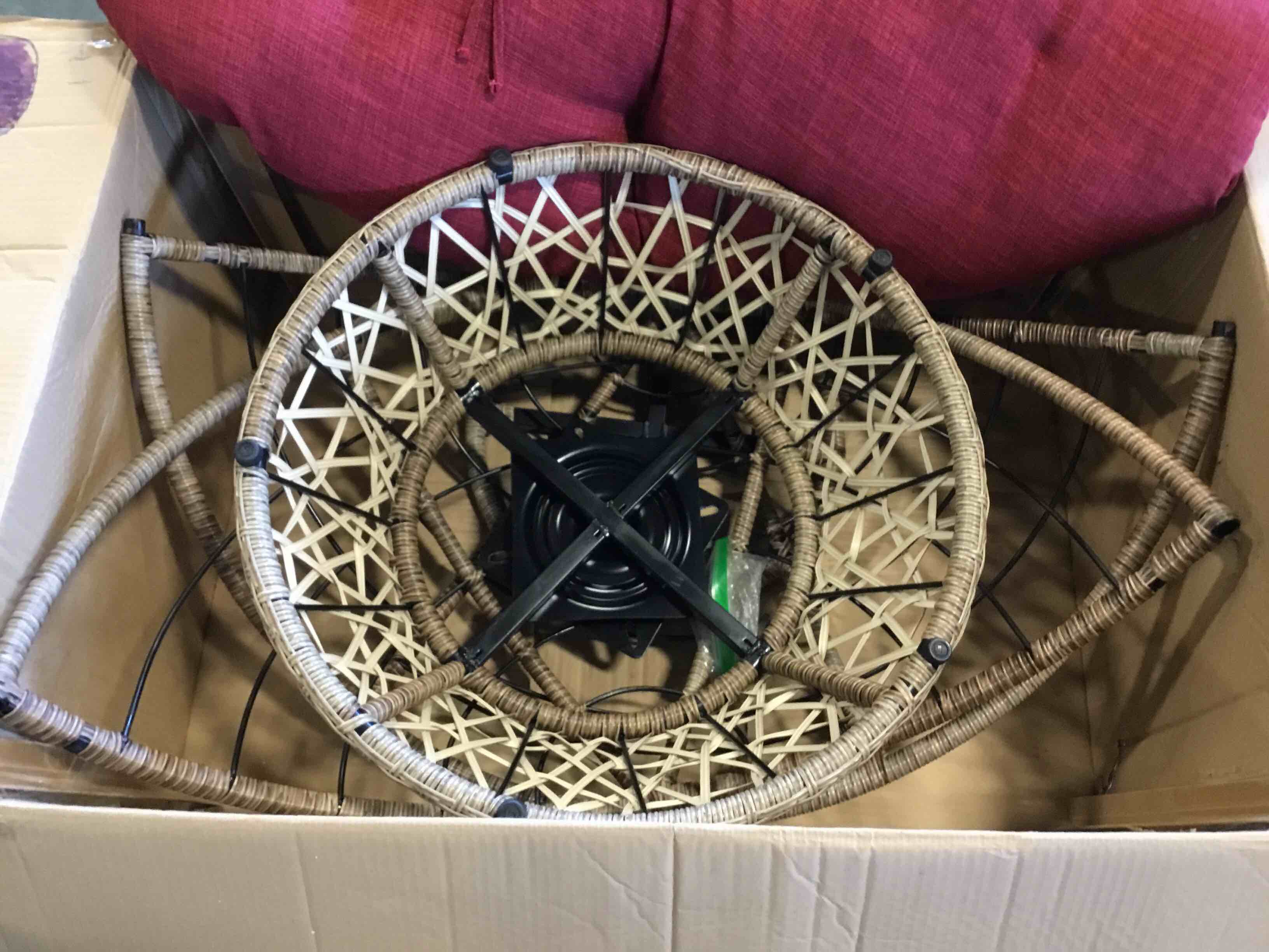 https://s3.amazonaws.com/lotting-images-prod/bidfta/YEL5669391_1703000119718.jpeg