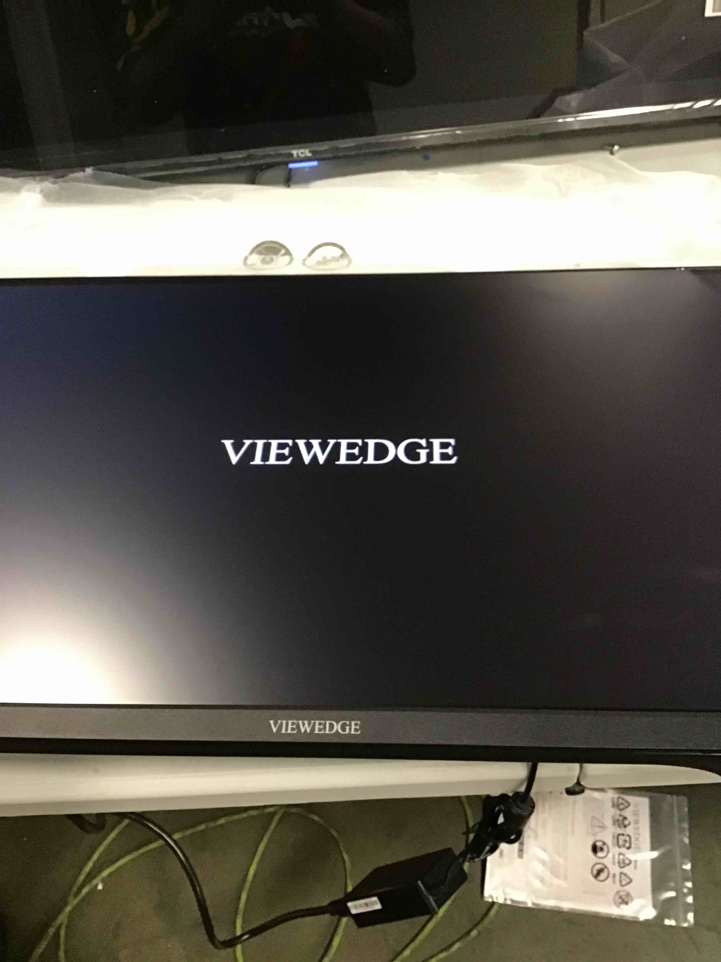 https://s3.amazonaws.com/lotting-images-prod/bidfta/YEL5672017_1708029104641.jpeg