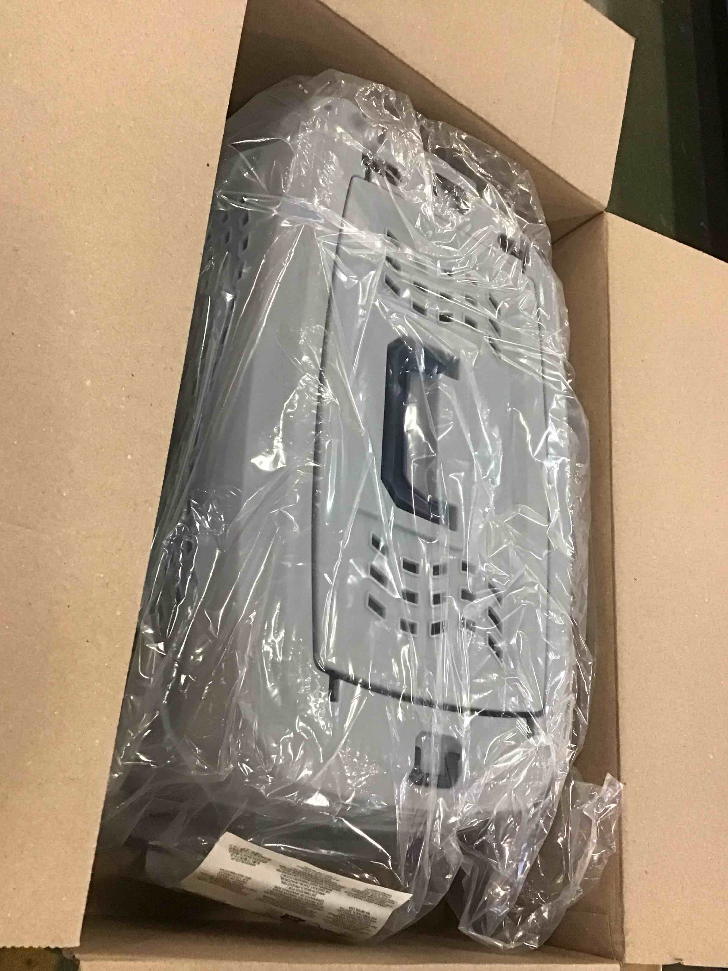 https://s3.amazonaws.com/lotting-images-prod/bidfta/YEL5672153_1706992403195.jpeg