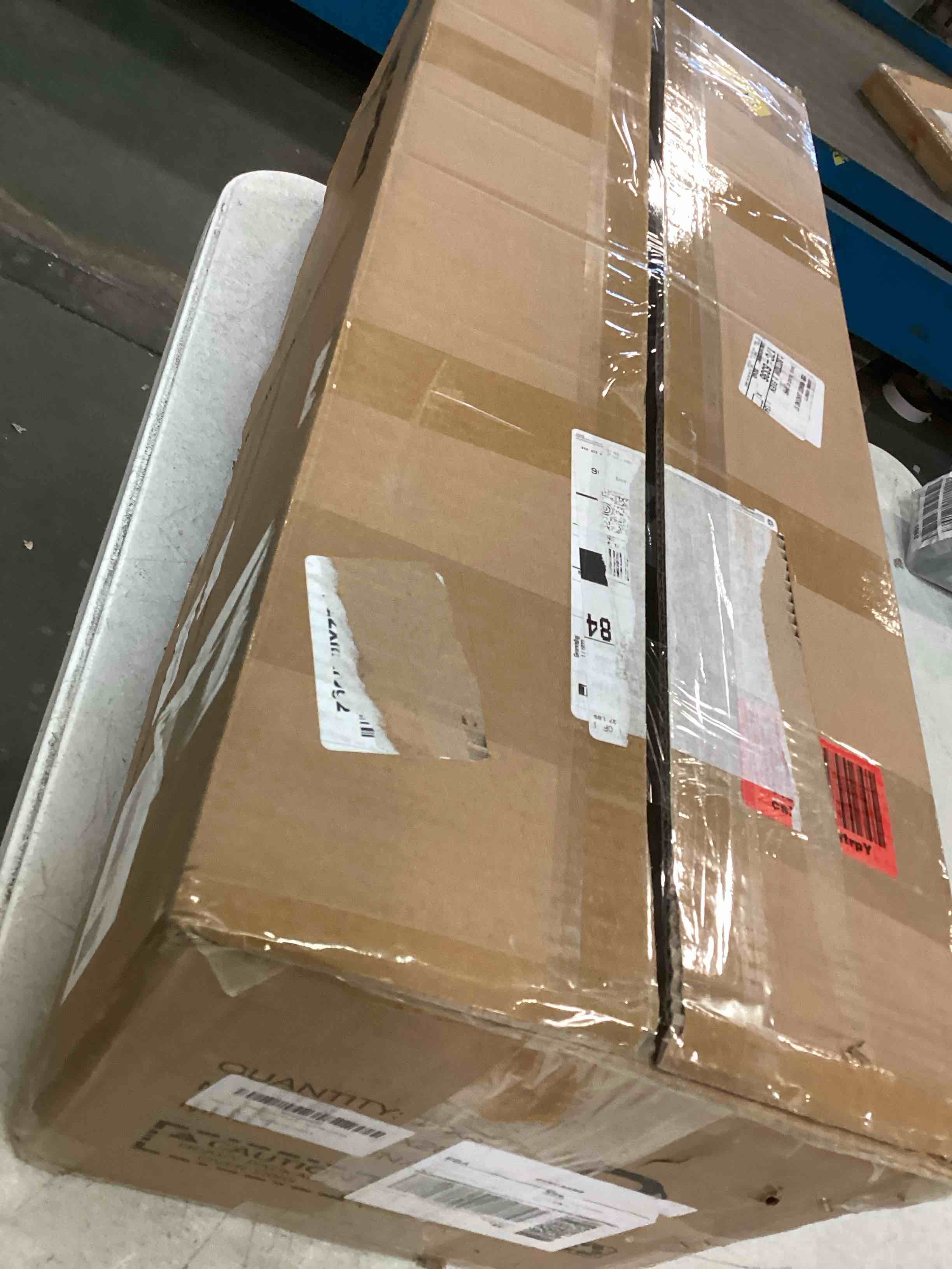 https://s3.amazonaws.com/lotting-images-prod/bidfta/YEL5672251_1707146669175.jpeg