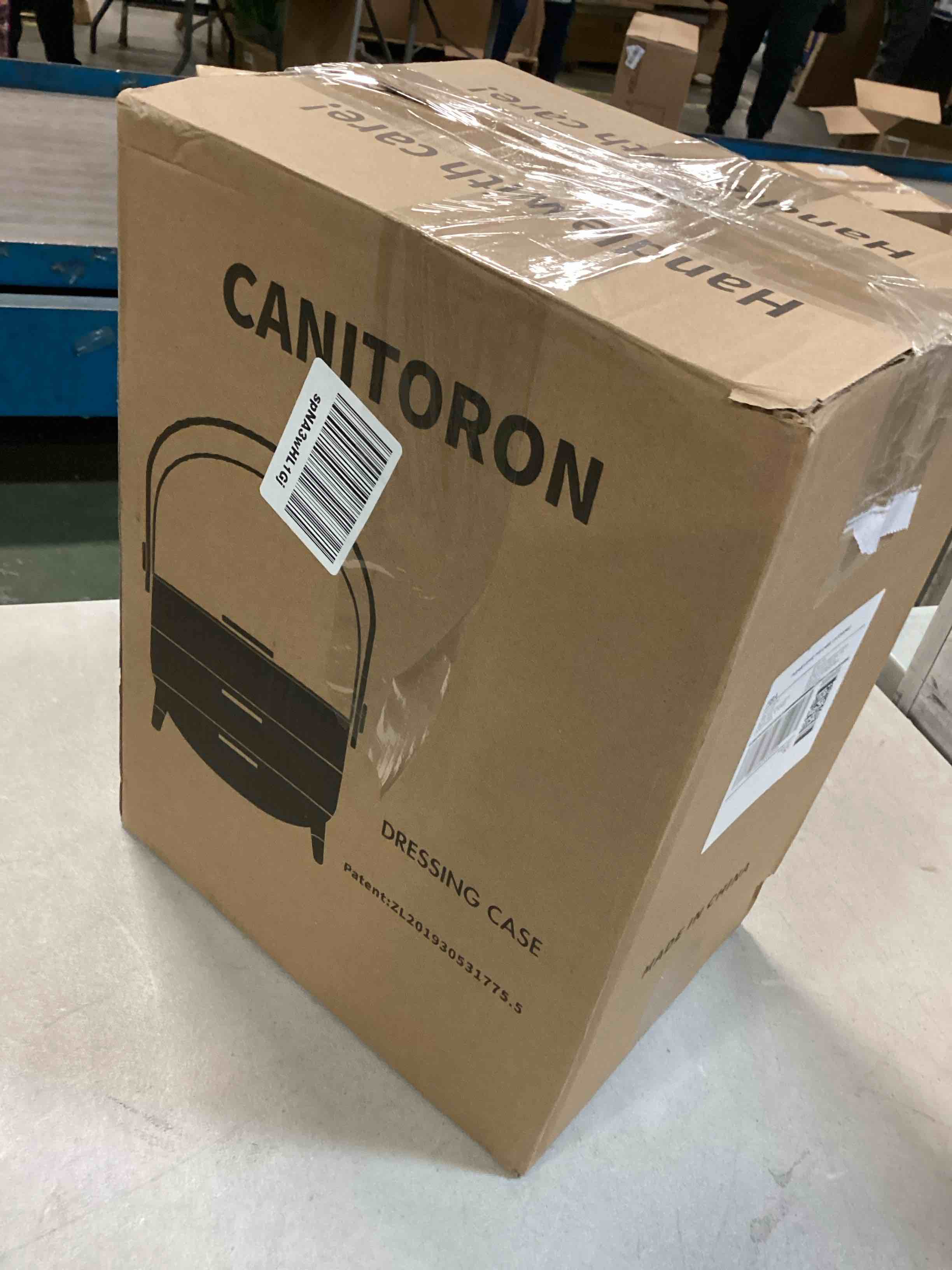 https://s3.amazonaws.com/lotting-images-prod/bidfta/YEL5672592_1707308693949.jpeg