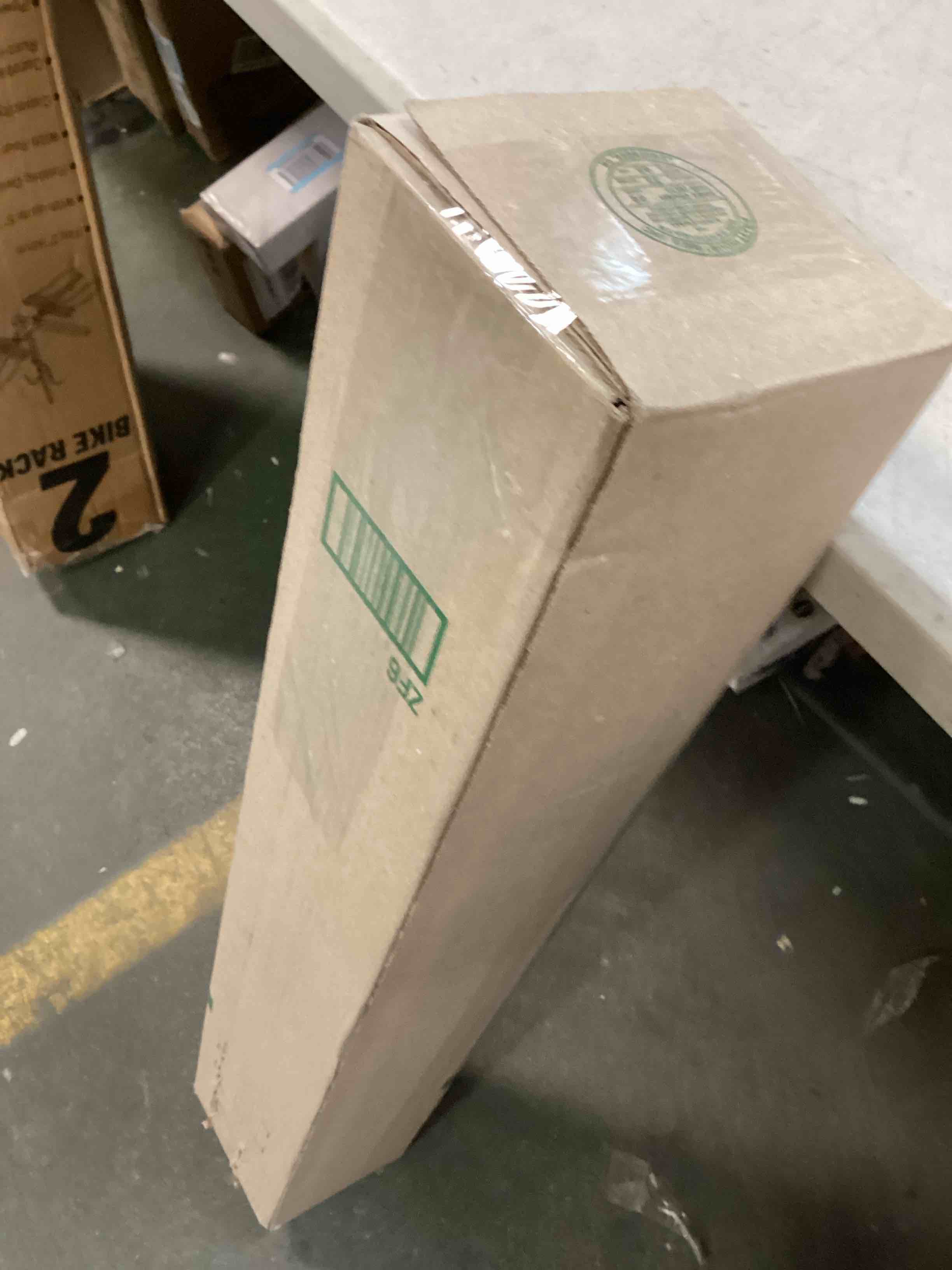 https://s3.amazonaws.com/lotting-images-prod/bidfta/YEL5672670_1707317691131.jpeg
