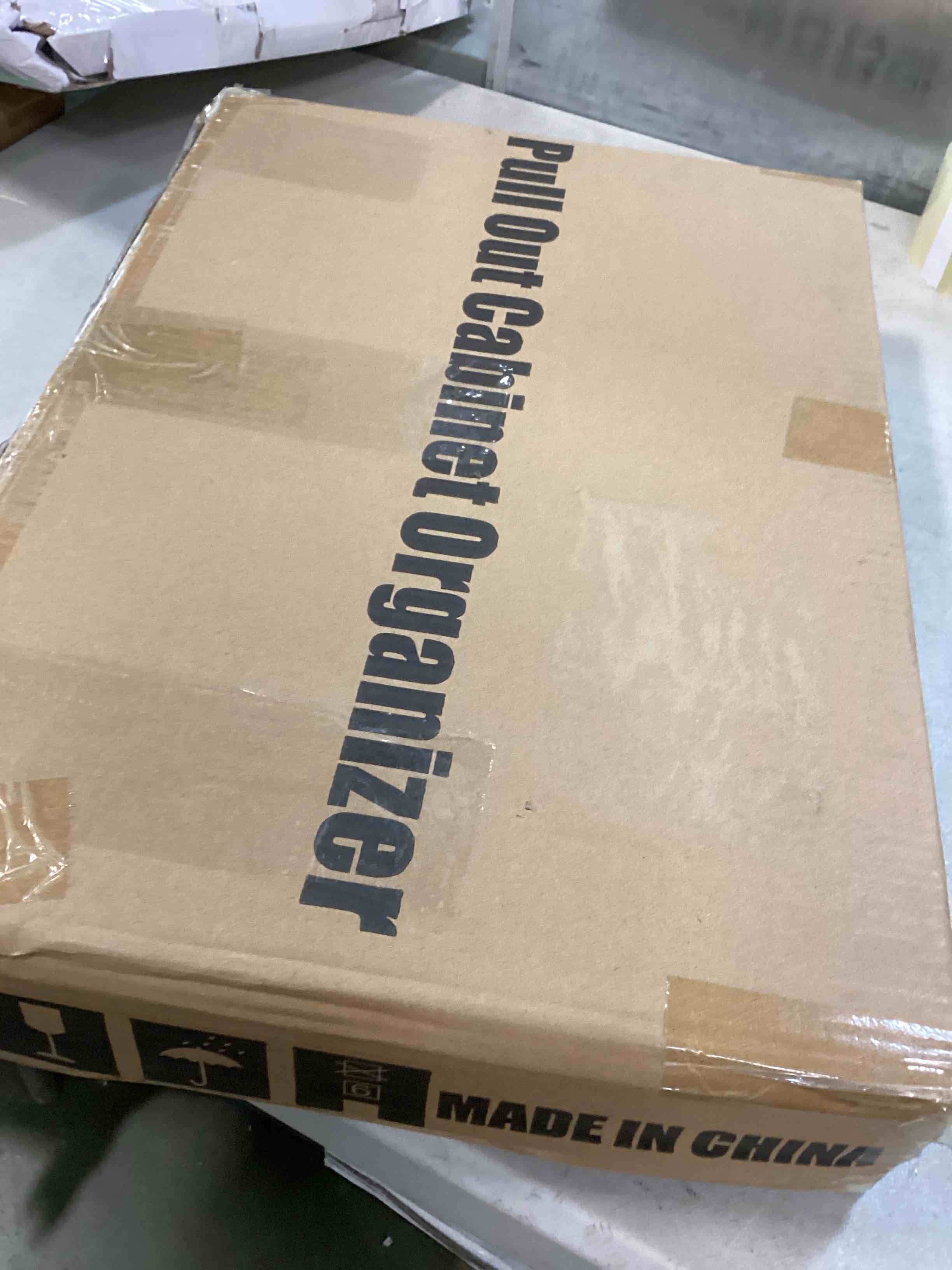 https://s3.amazonaws.com/lotting-images-prod/bidfta/YEL5672706_1707323395963.jpeg