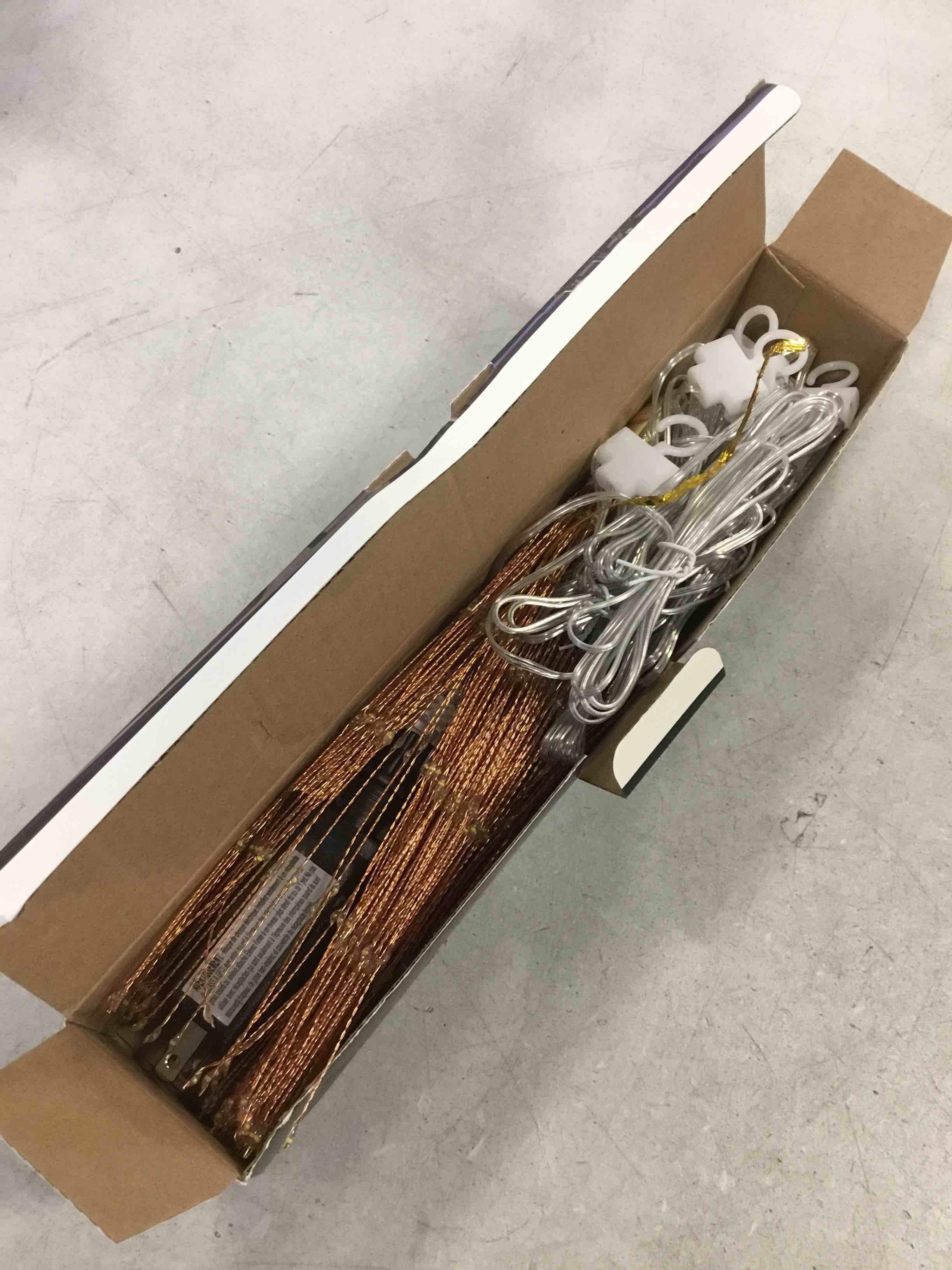 https://s3.amazonaws.com/lotting-images-prod/bidfta/YEL5674377_1707760113765.jpeg