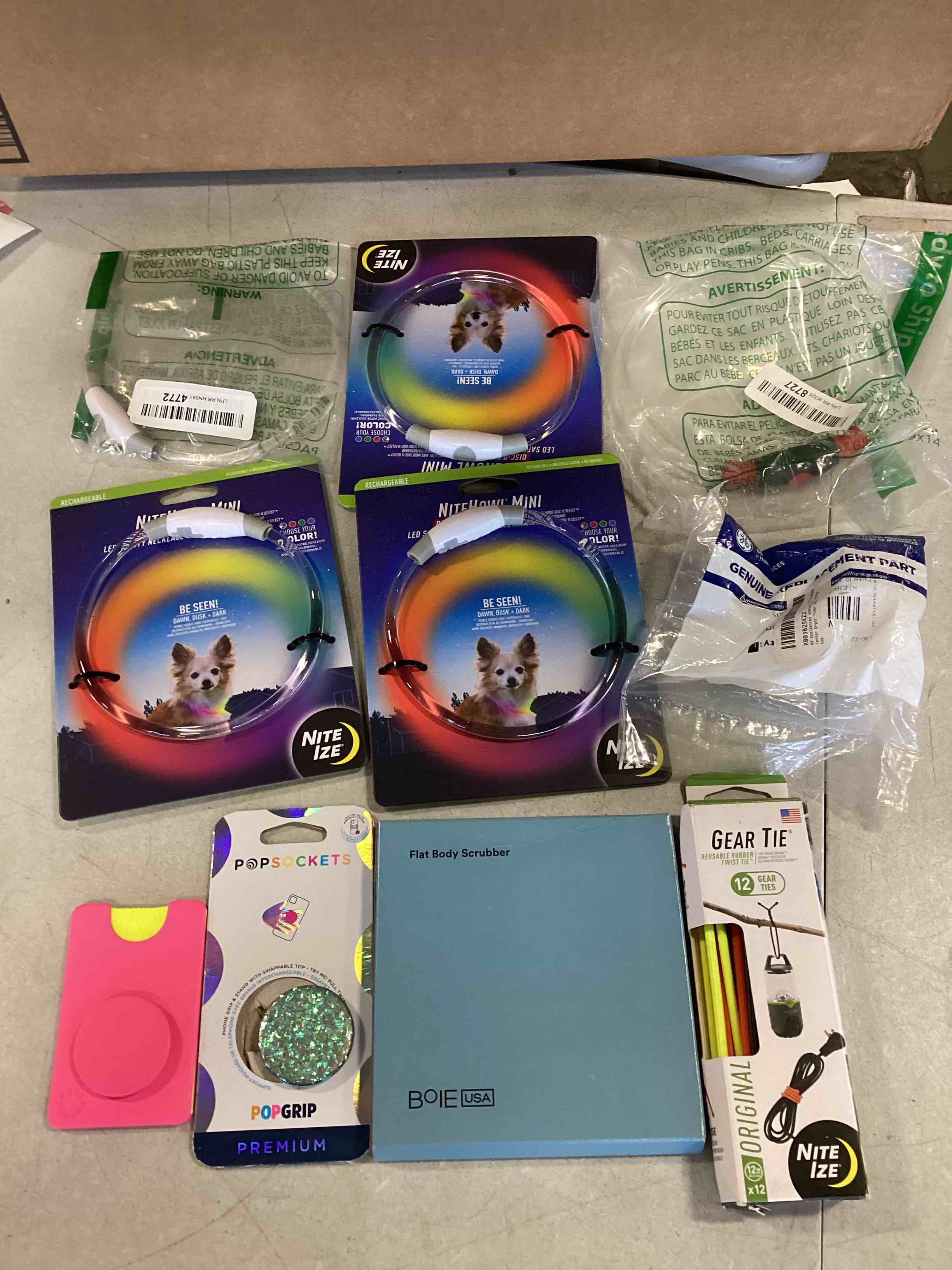 https://s3.amazonaws.com/lotting-images-prod/bidfta/YEL5674622_1707855878961.jpeg