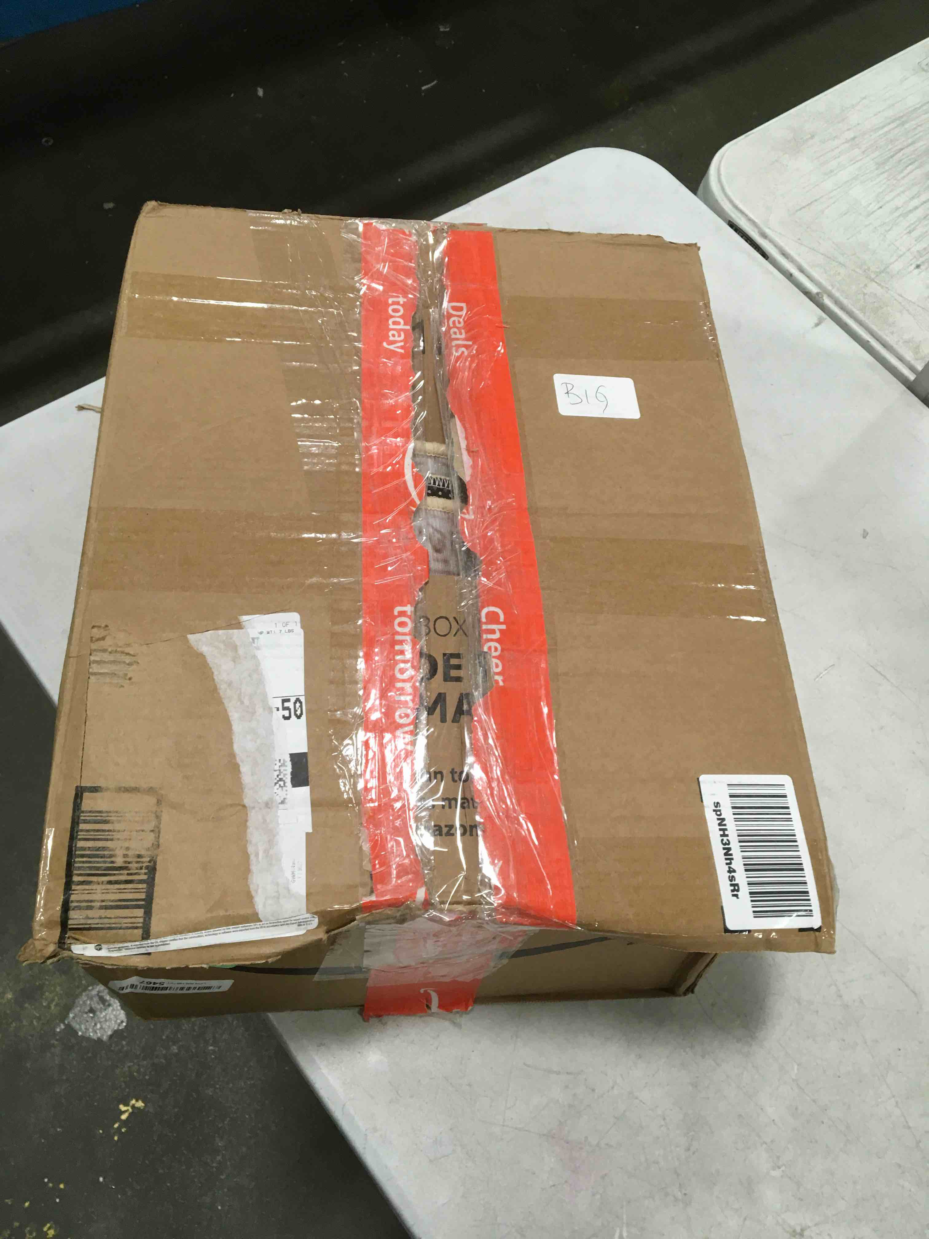 https://s3.amazonaws.com/lotting-images-prod/bidfta/YEL5675014_1706875652818.jpeg