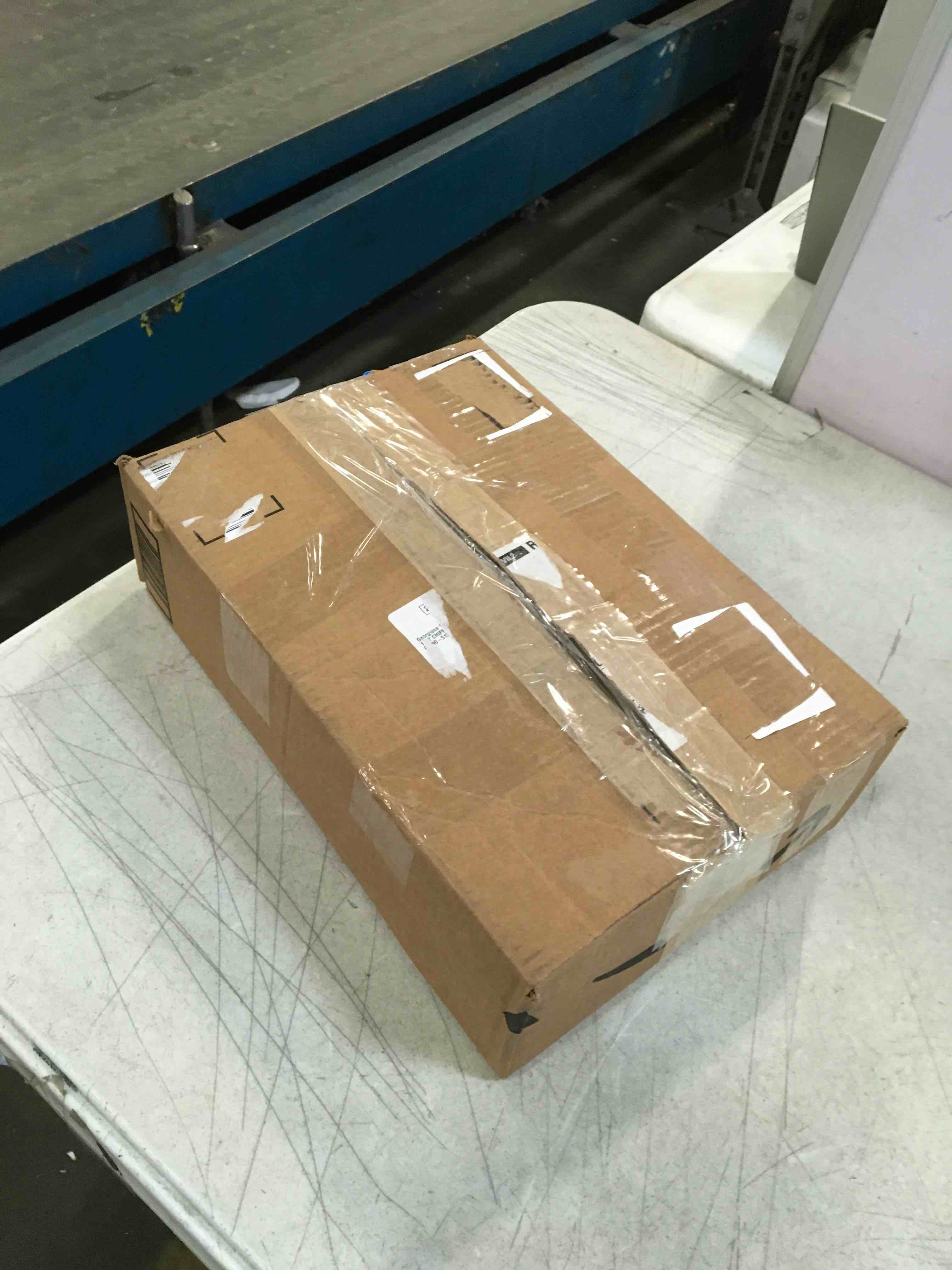 https://s3.amazonaws.com/lotting-images-prod/bidfta/YEL5675599_1707149739801.jpeg