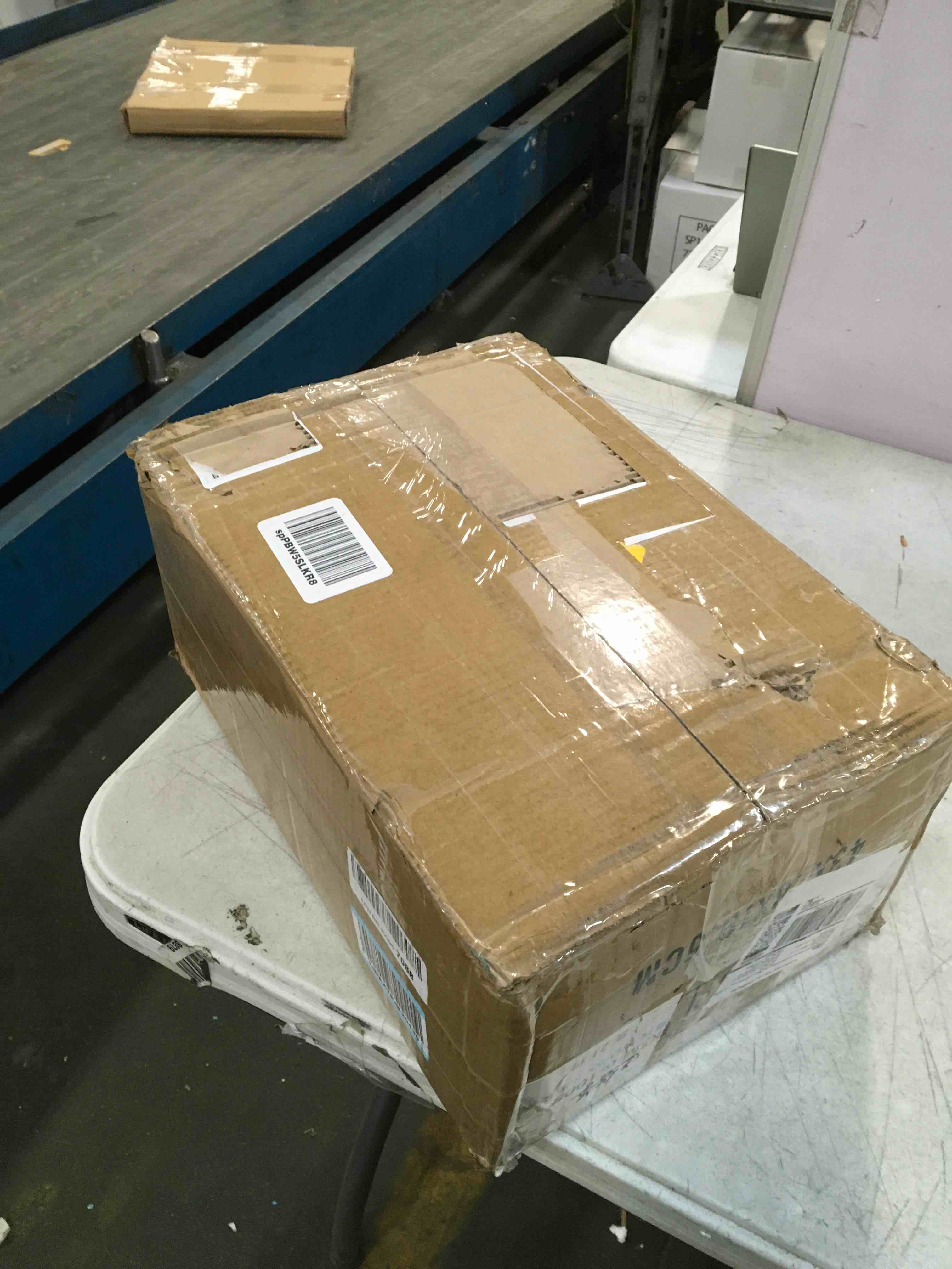 https://s3.amazonaws.com/lotting-images-prod/bidfta/YEL5675615_1707147599860.jpeg