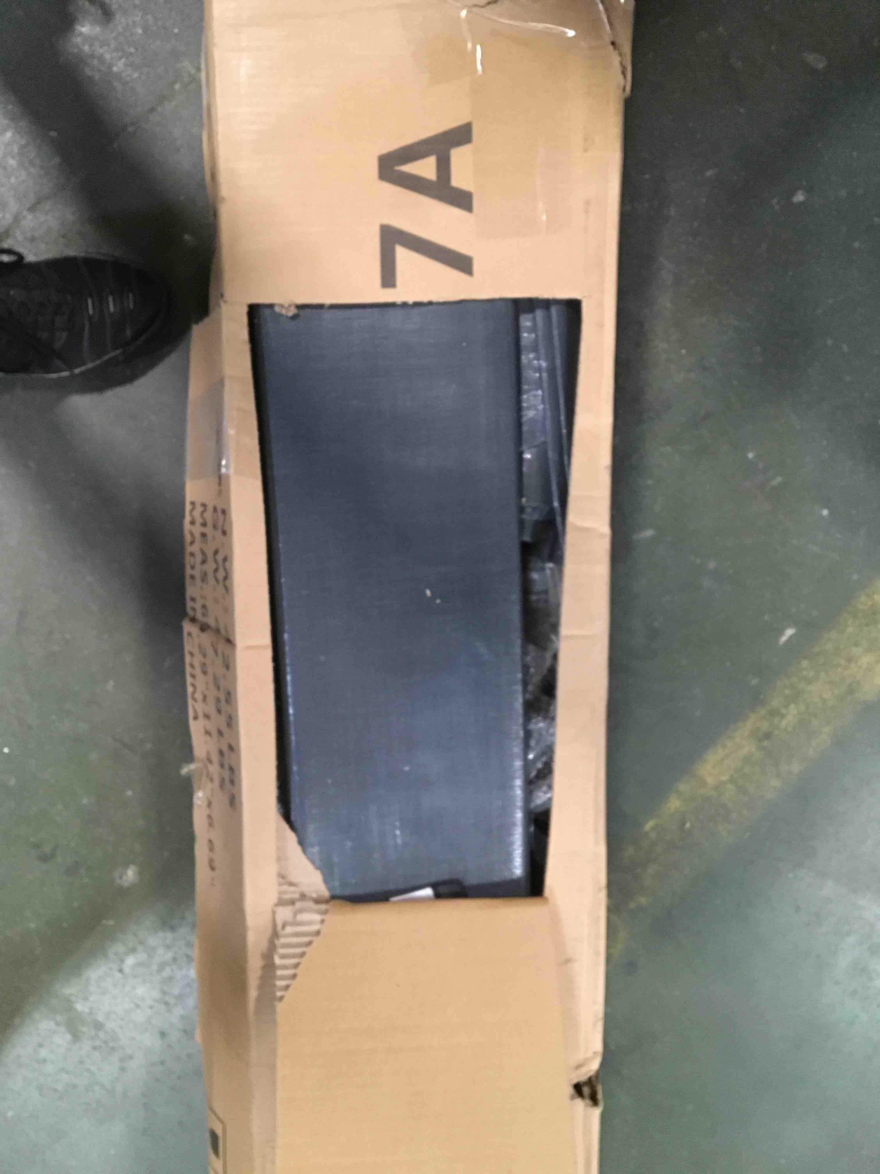 https://s3.amazonaws.com/lotting-images-prod/bidfta/YEL5676026_1707311478181.jpeg