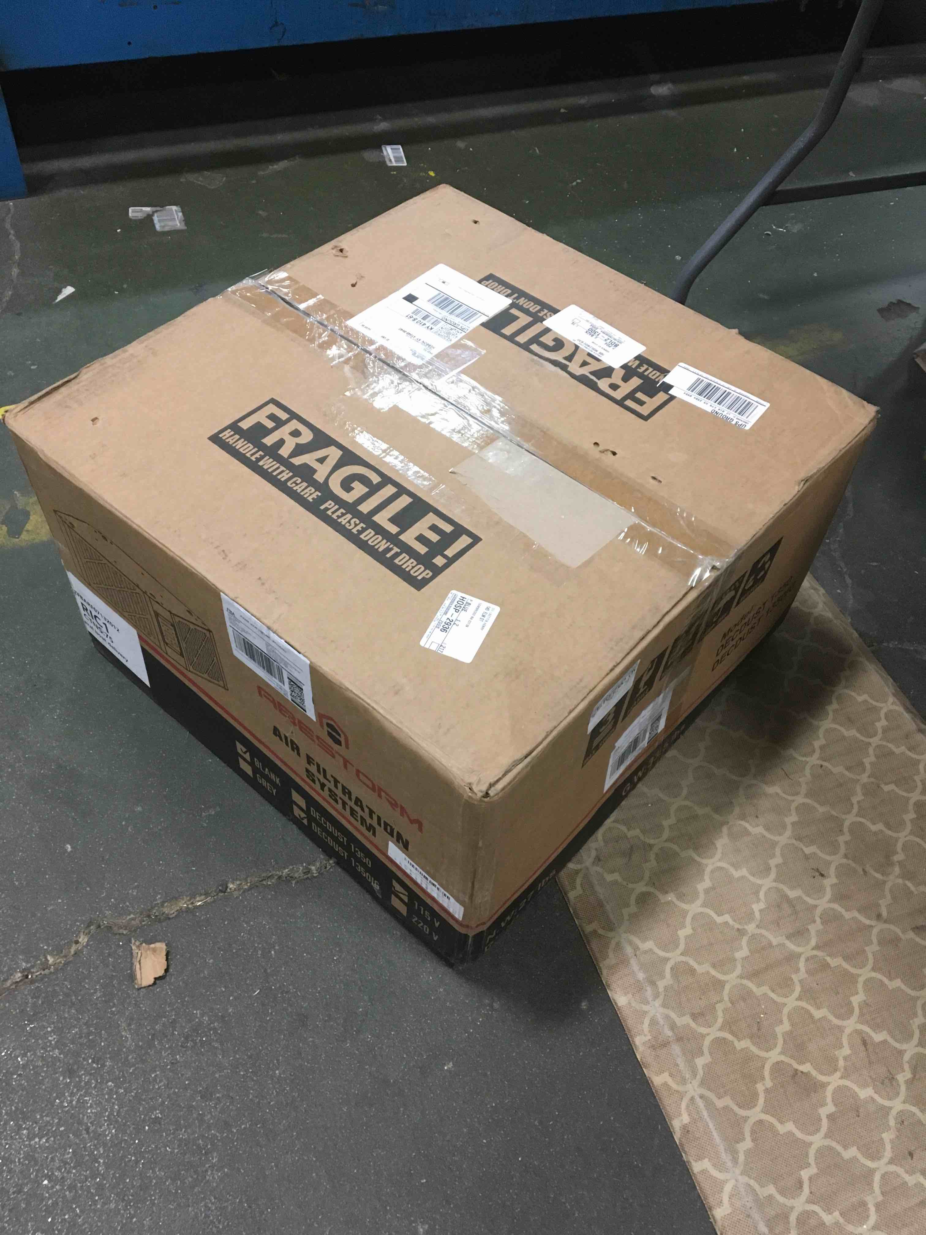 https://s3.amazonaws.com/lotting-images-prod/bidfta/YEL5676284_1707398706063.jpeg