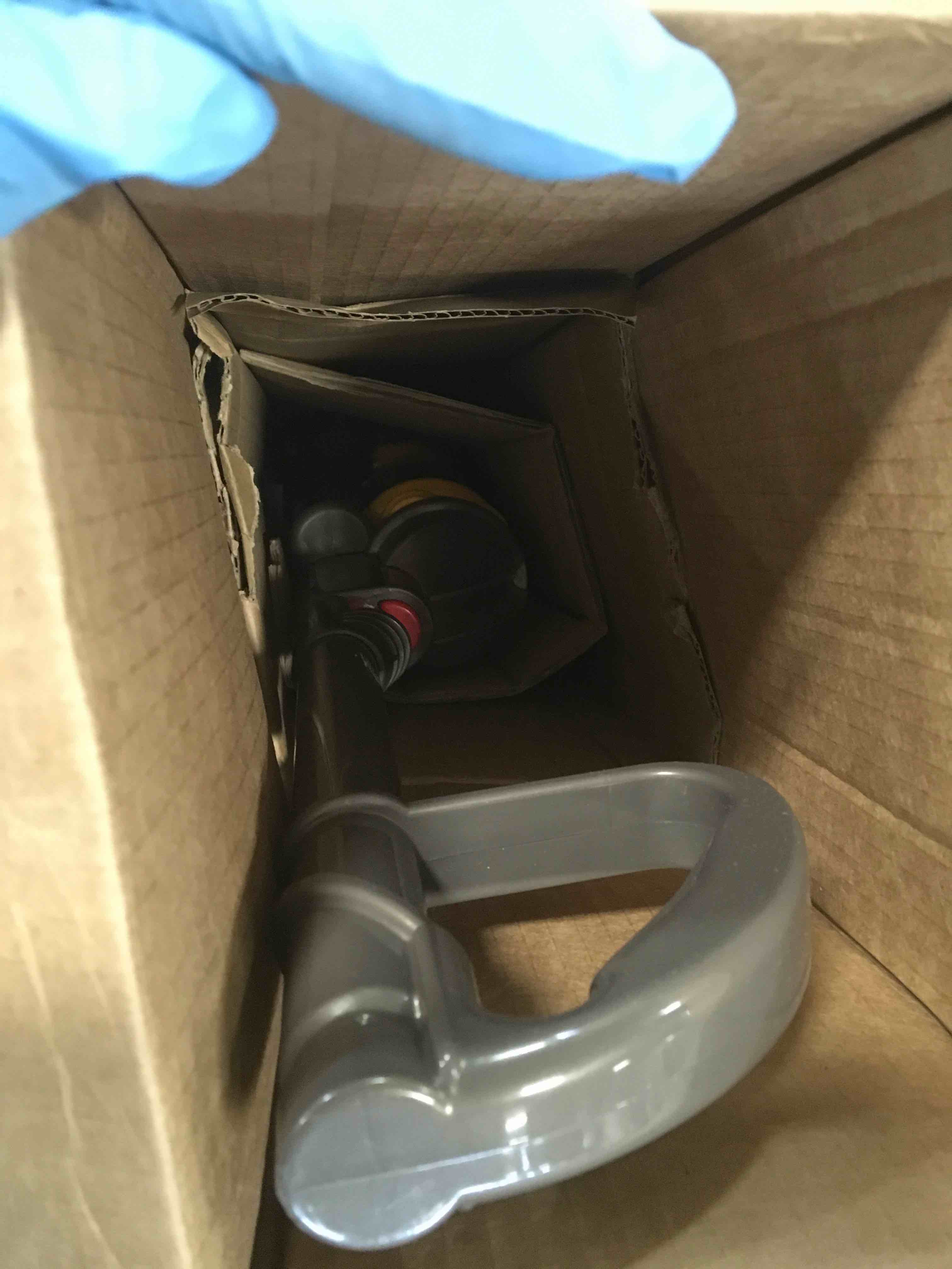 https://s3.amazonaws.com/lotting-images-prod/bidfta/YEL5676310_1707402999763.jpeg