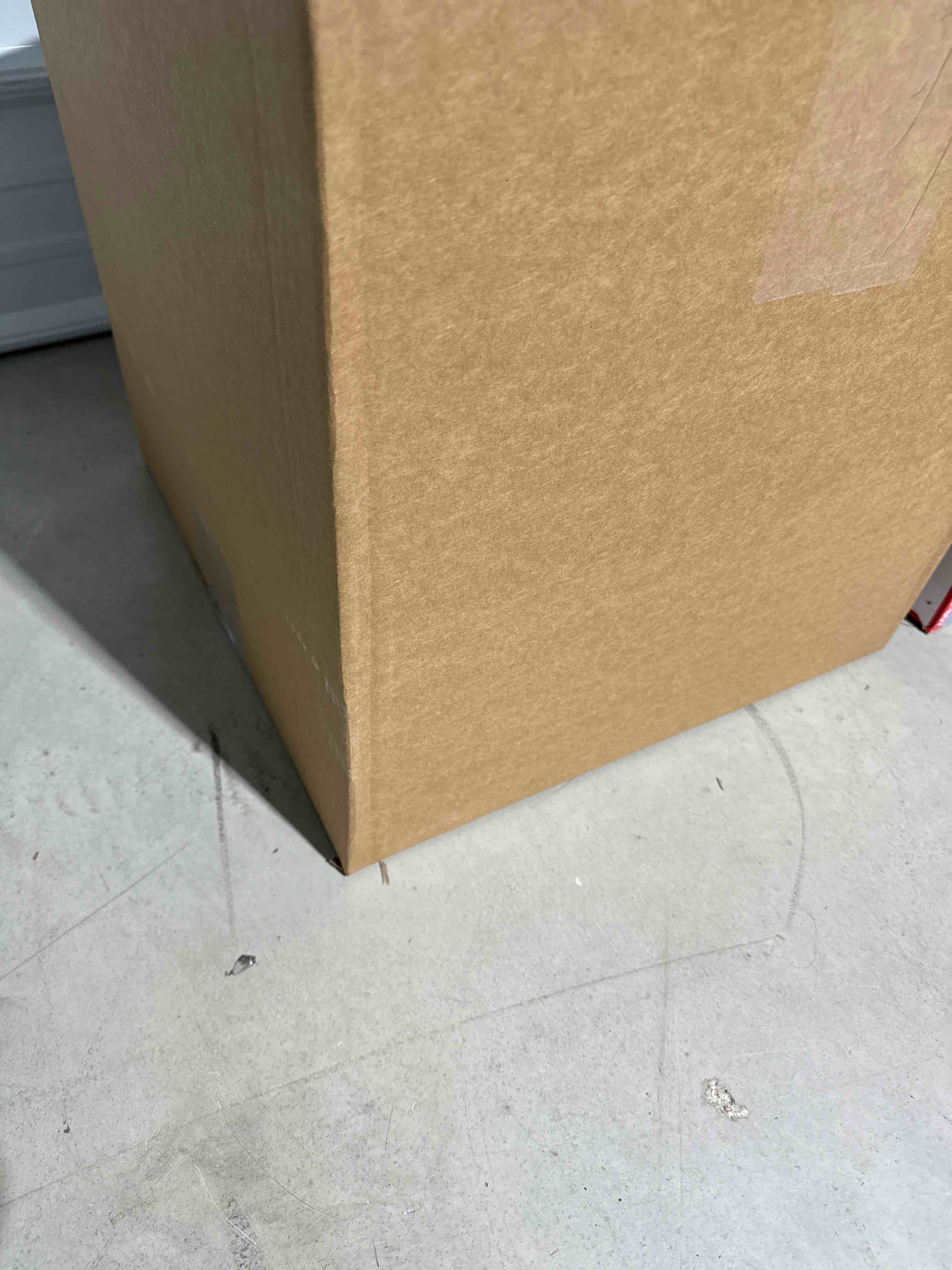 https://s3.amazonaws.com/lotting-images-prod/bidfta/YEL5677682_1714343171786.jpeg