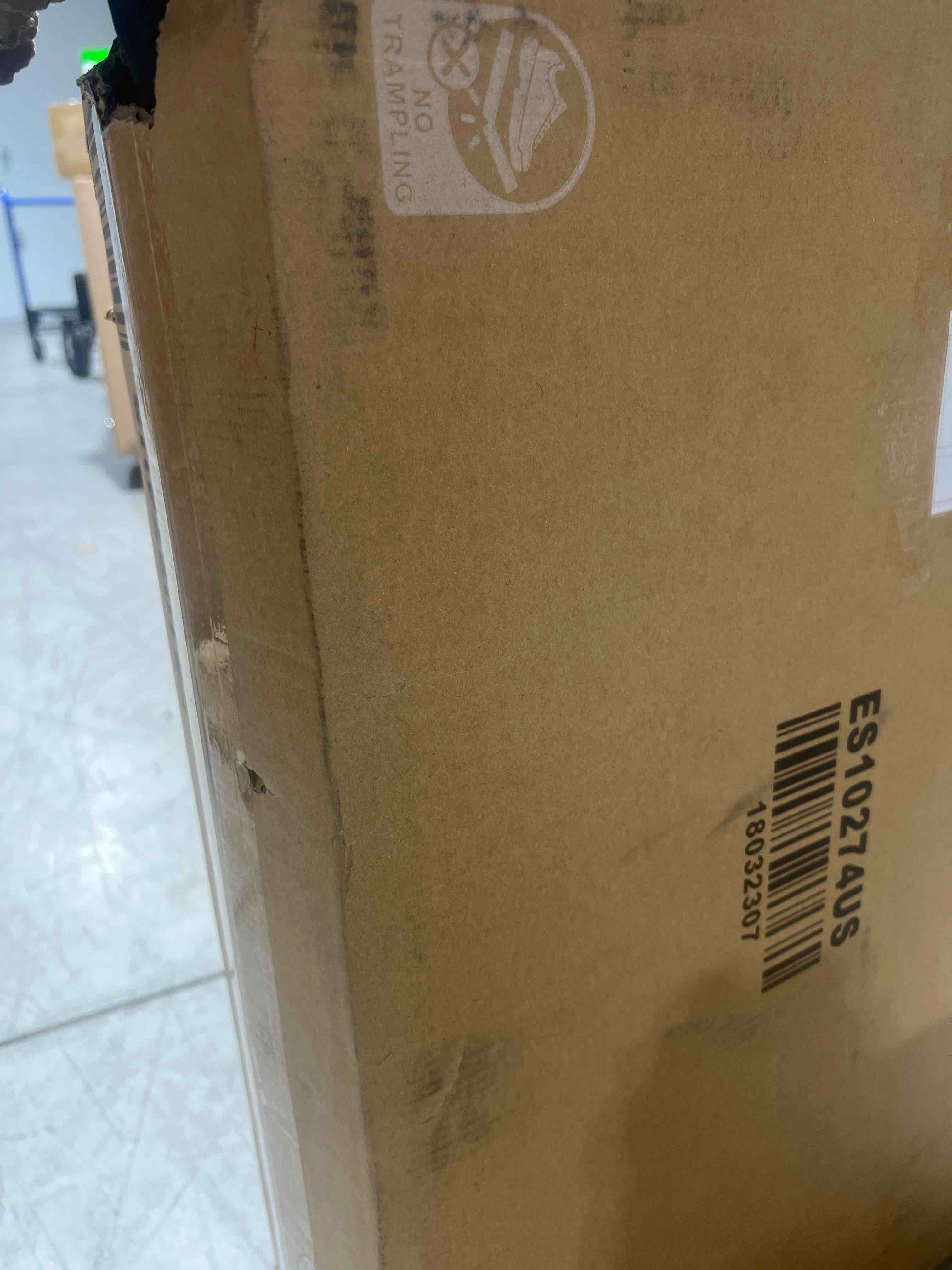 https://s3.amazonaws.com/lotting-images-prod/bidfta/YEL5677792_1714500769164.jpeg