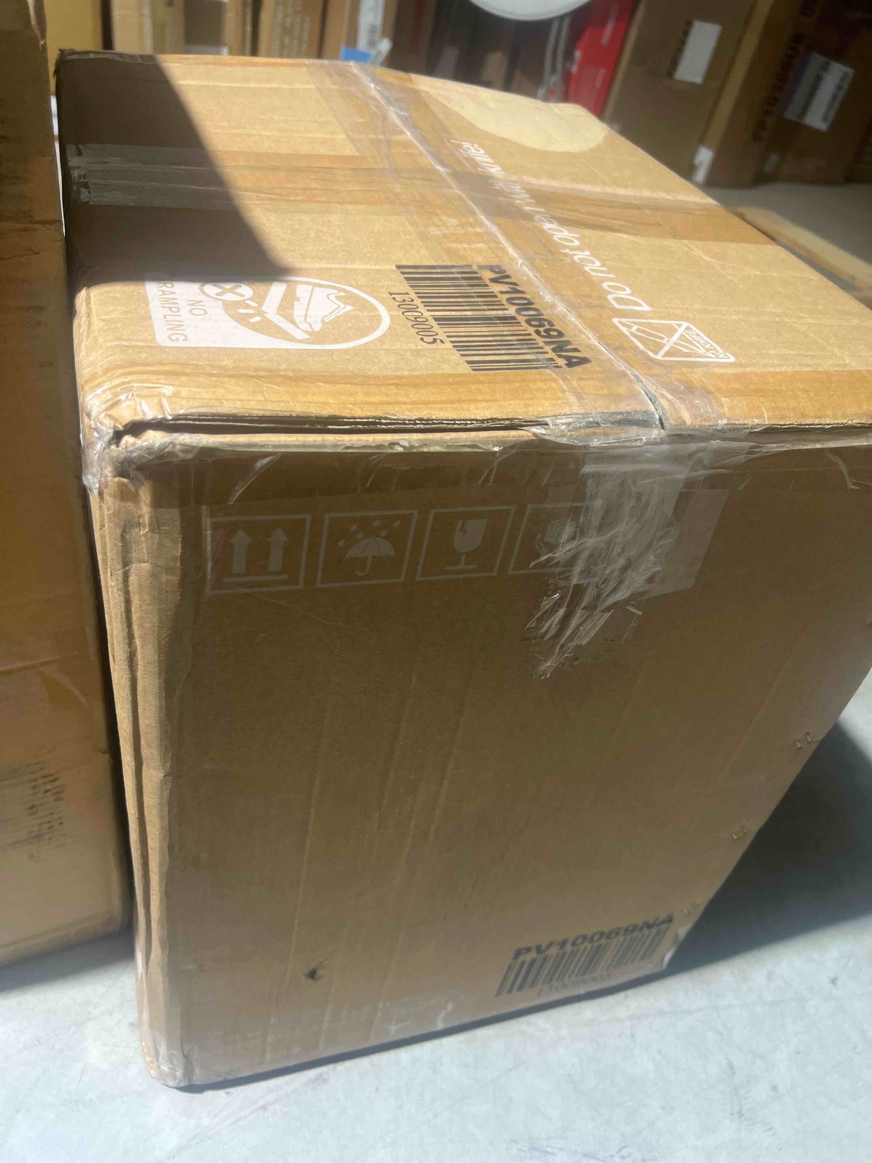 https://s3.amazonaws.com/lotting-images-prod/bidfta/YEL5677798_1714501556381.jpeg