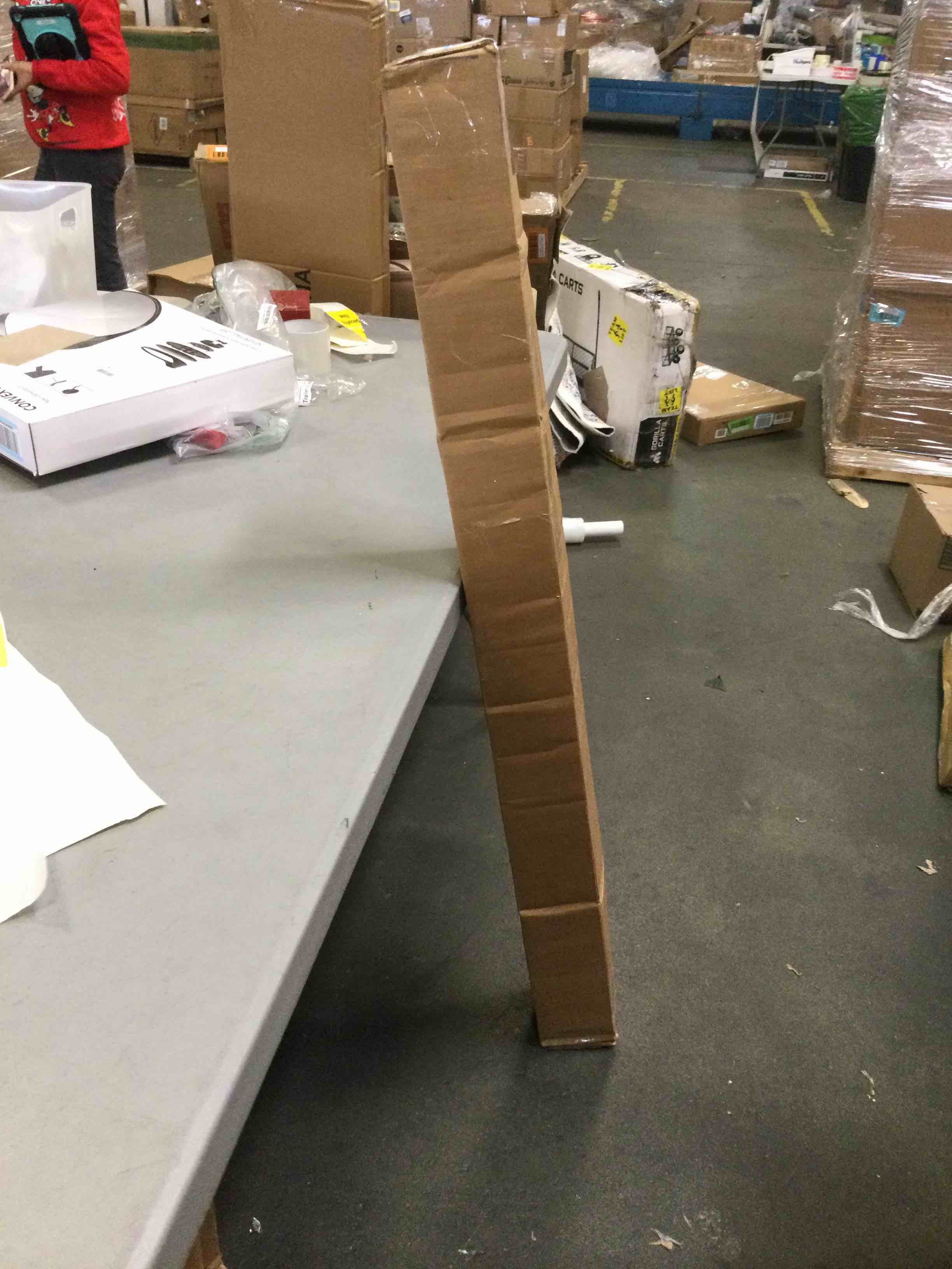 https://s3.amazonaws.com/lotting-images-prod/bidfta/YEL5678109_1706810228712.jpeg