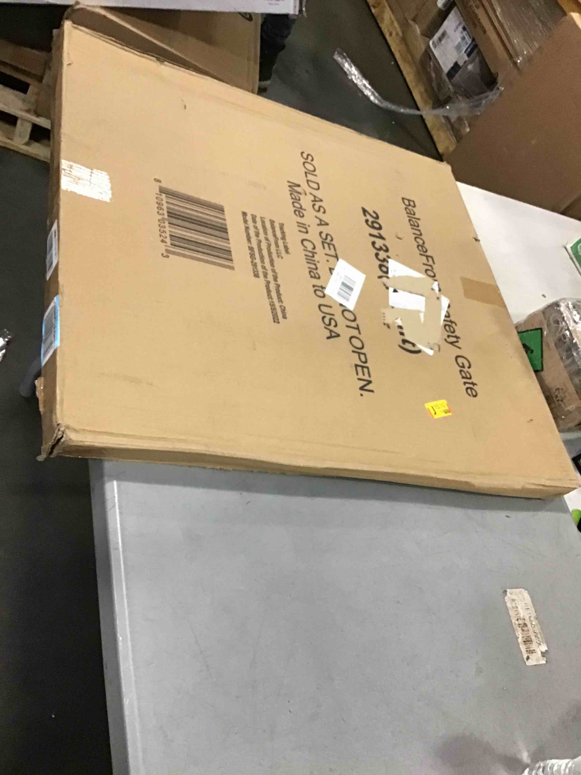 https://s3.amazonaws.com/lotting-images-prod/bidfta/YEL5678140_1706880839173.jpeg