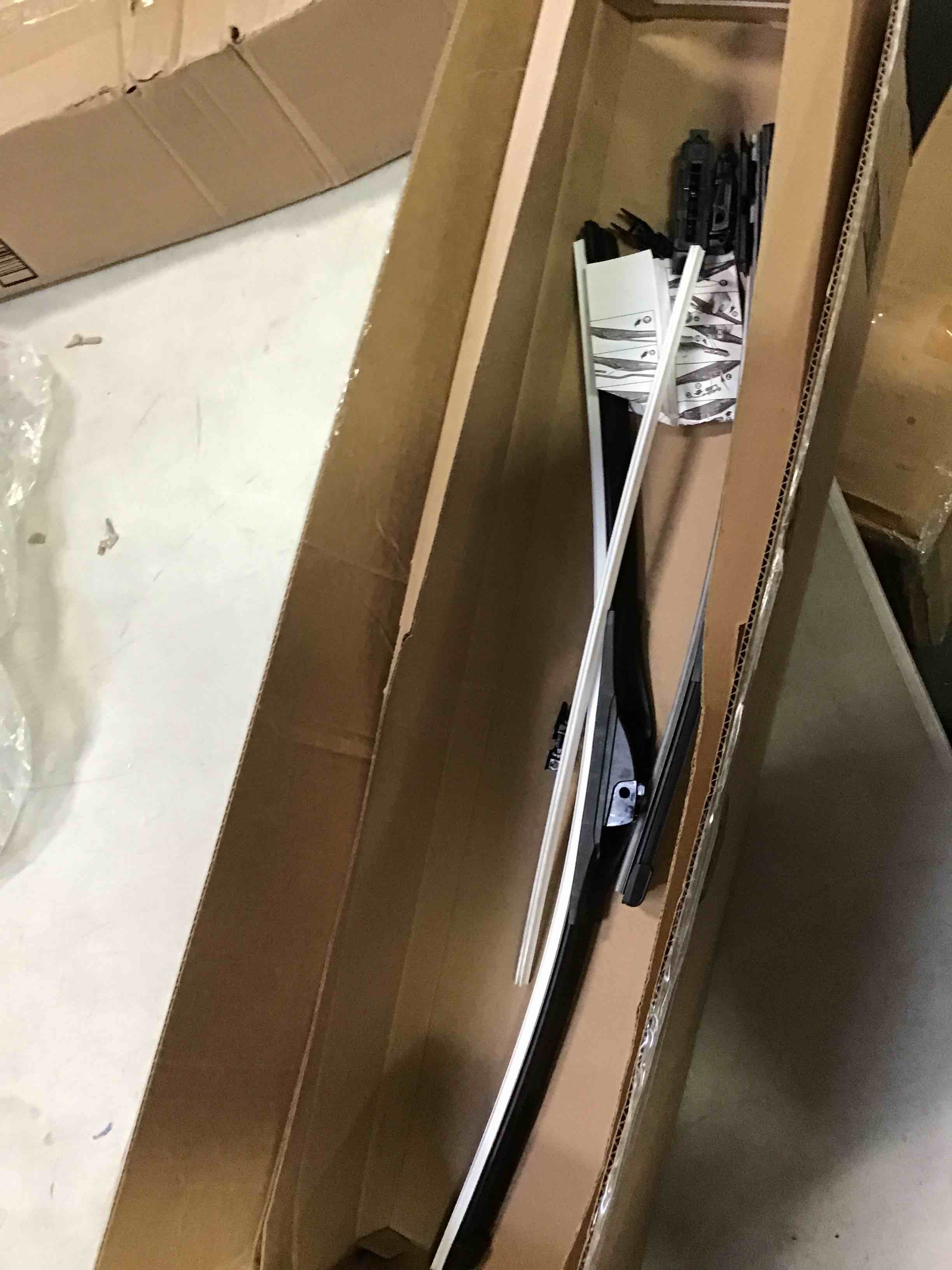 https://s3.amazonaws.com/lotting-images-prod/bidfta/YEL5678207_1706902691823.jpeg