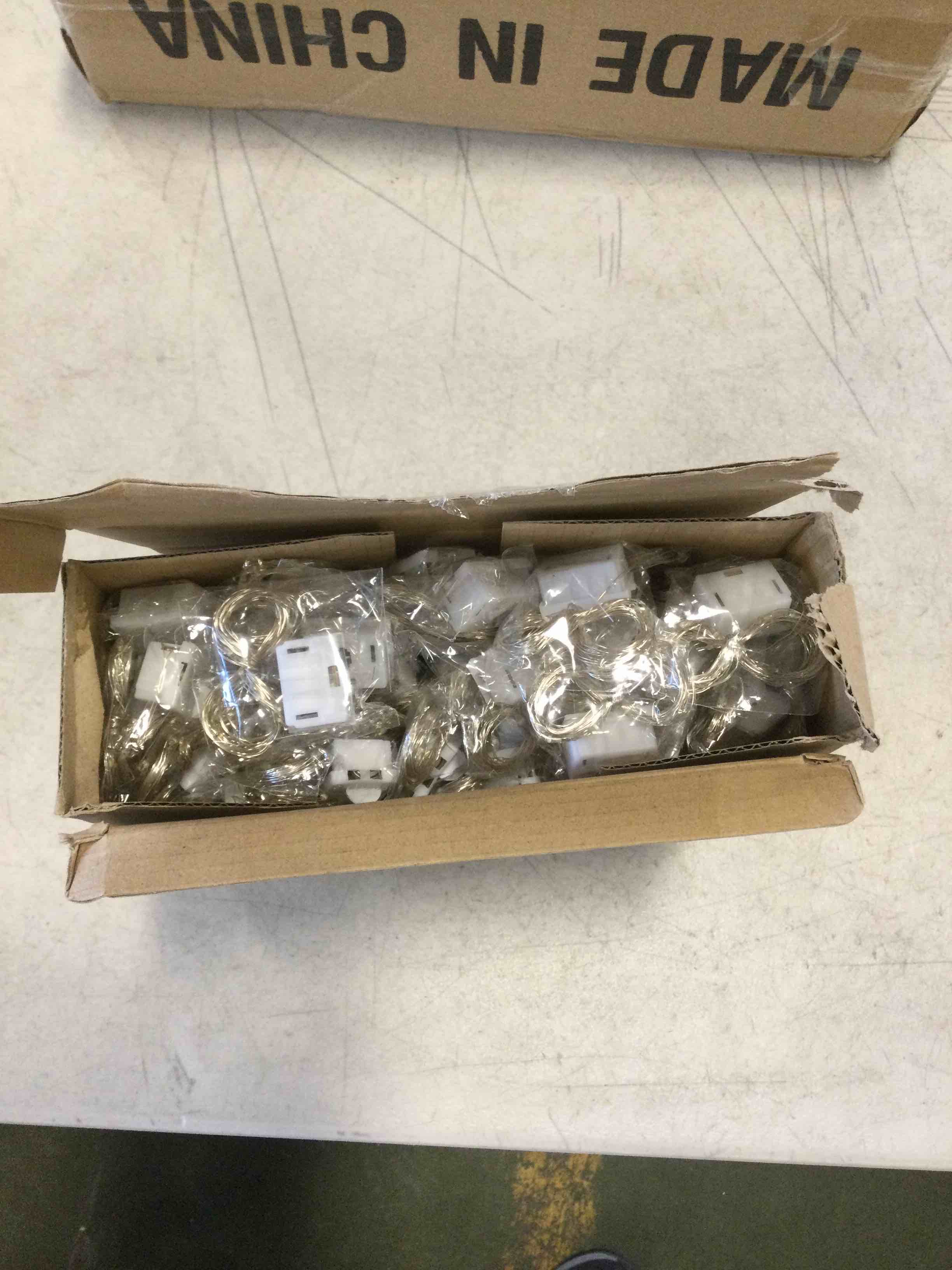 https://s3.amazonaws.com/lotting-images-prod/bidfta/YEL5678931_1707319452903.jpeg