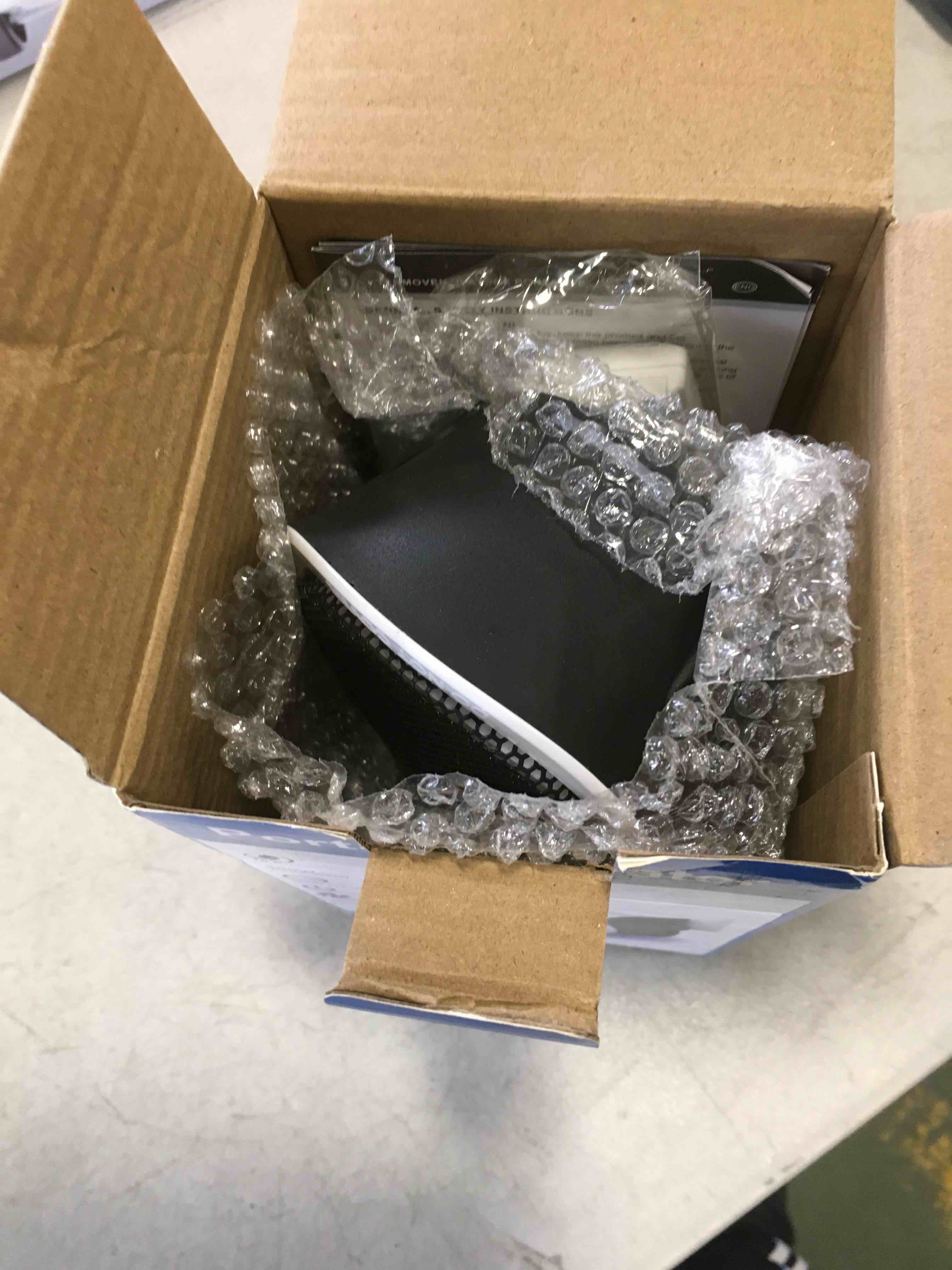 https://s3.amazonaws.com/lotting-images-prod/bidfta/YEL5679130_1707413754720.jpeg