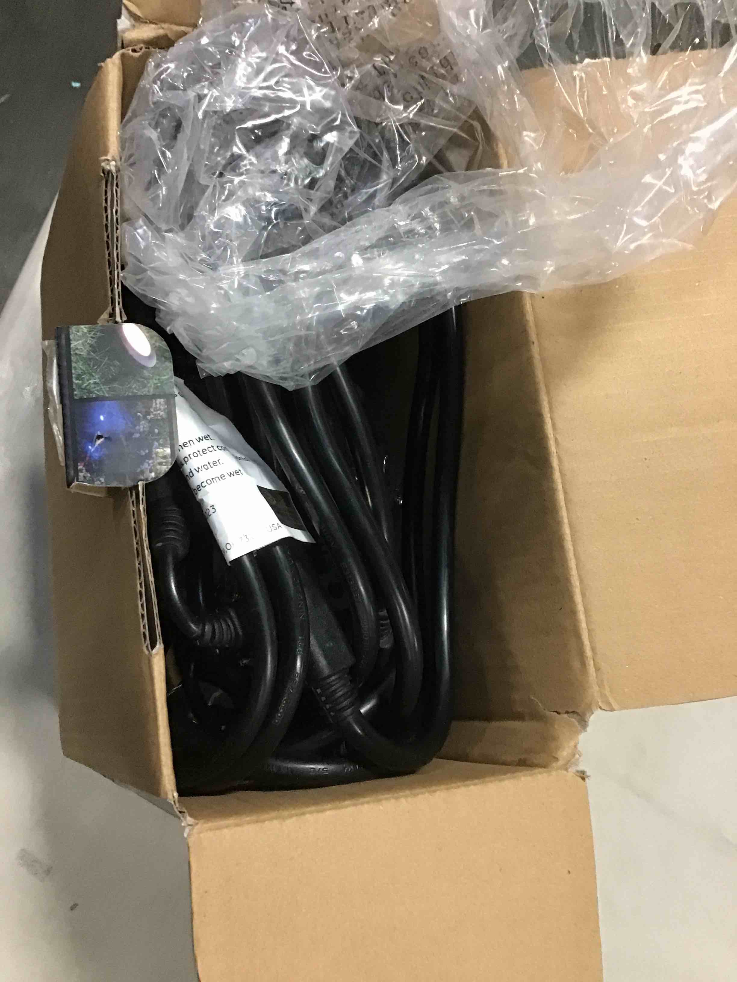 https://s3.amazonaws.com/lotting-images-prod/bidfta/YEL5679805_1708693804860.jpeg
