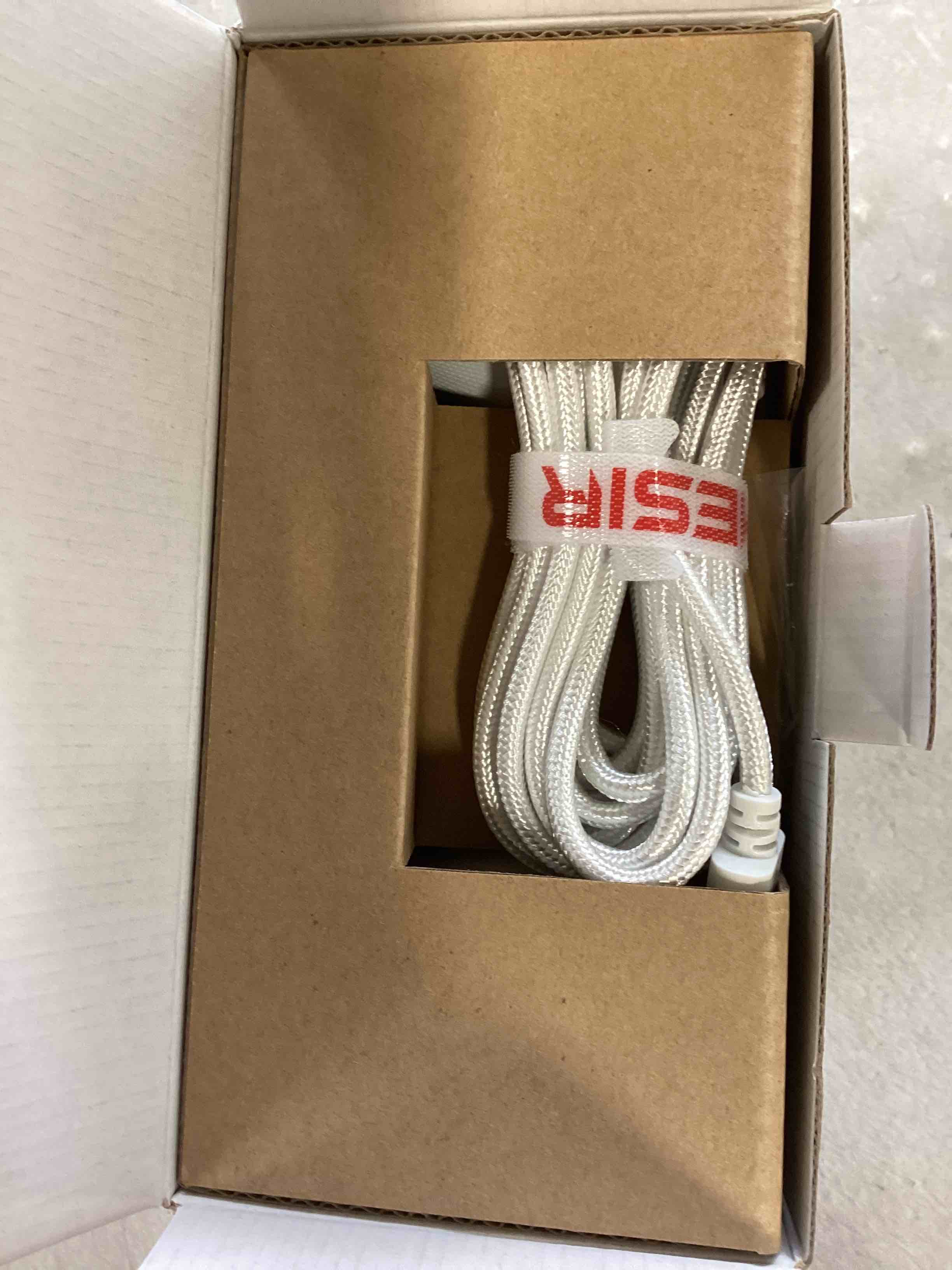 https://s3.amazonaws.com/lotting-images-prod/bidfta/YEL5681892_1707405492639.jpeg