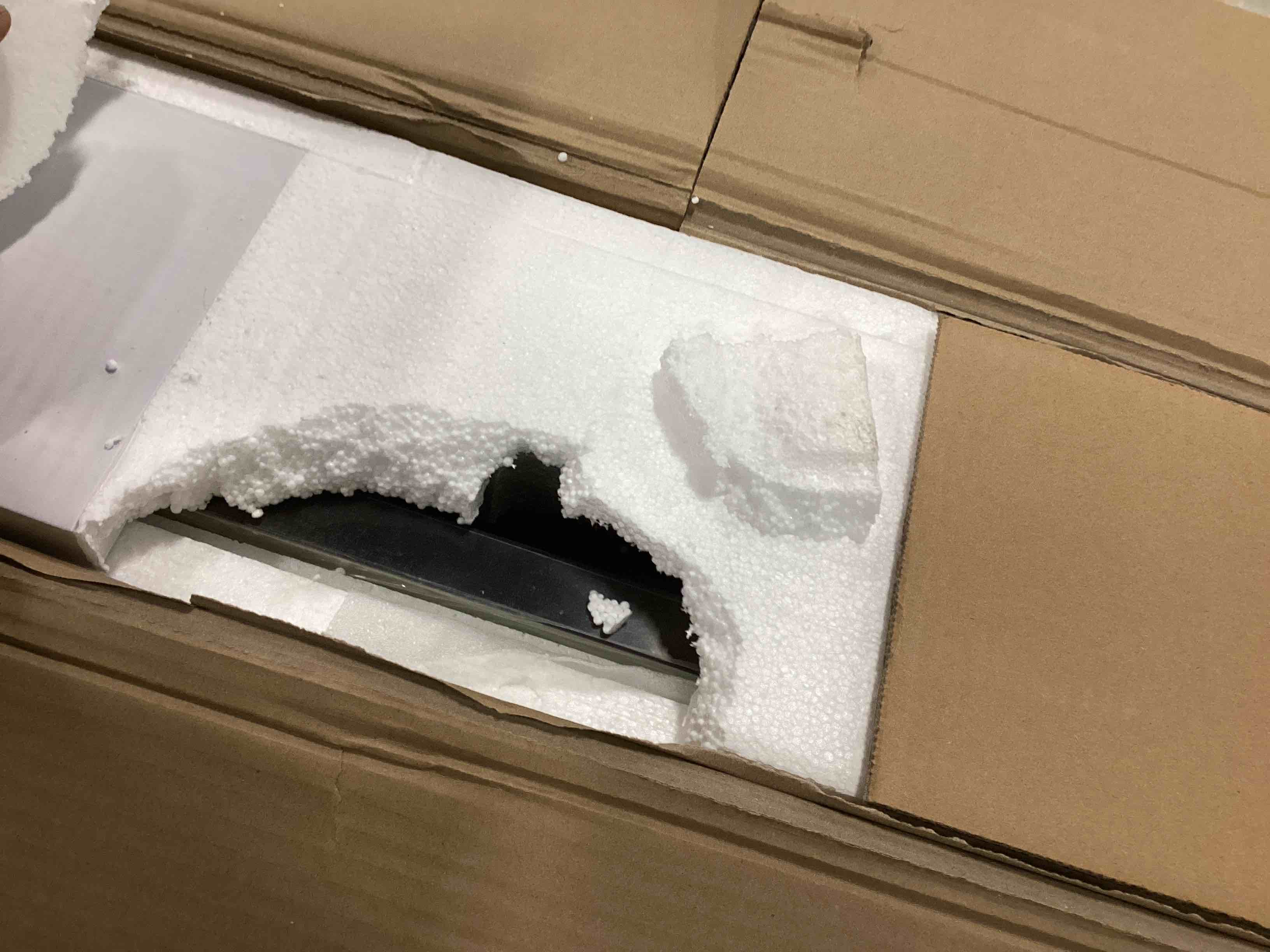 https://s3.amazonaws.com/lotting-images-prod/bidfta/YEL5682726_1706875475992.jpeg
