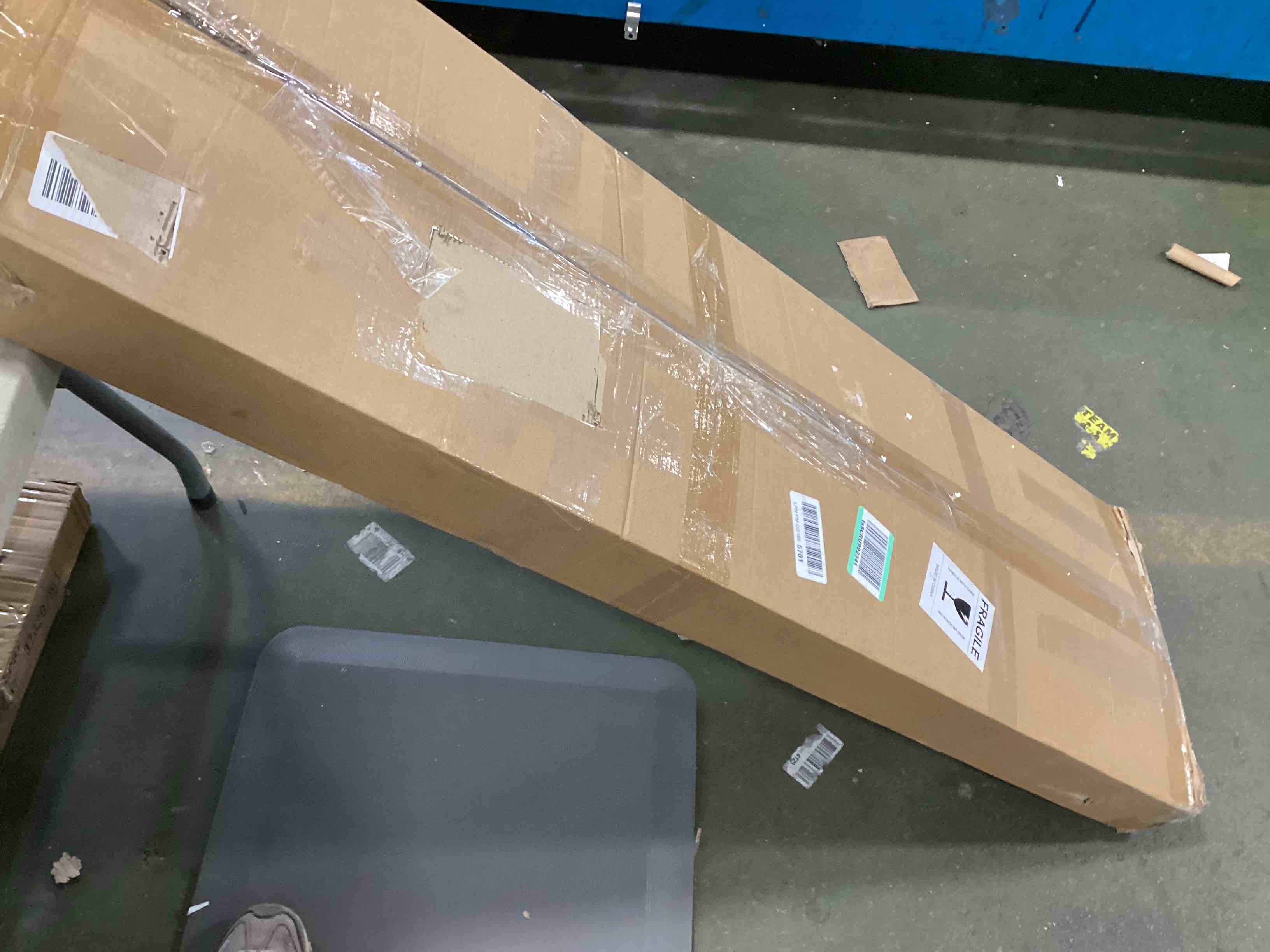 https://s3.amazonaws.com/lotting-images-prod/bidfta/YEL5682831_1706887512085.jpeg