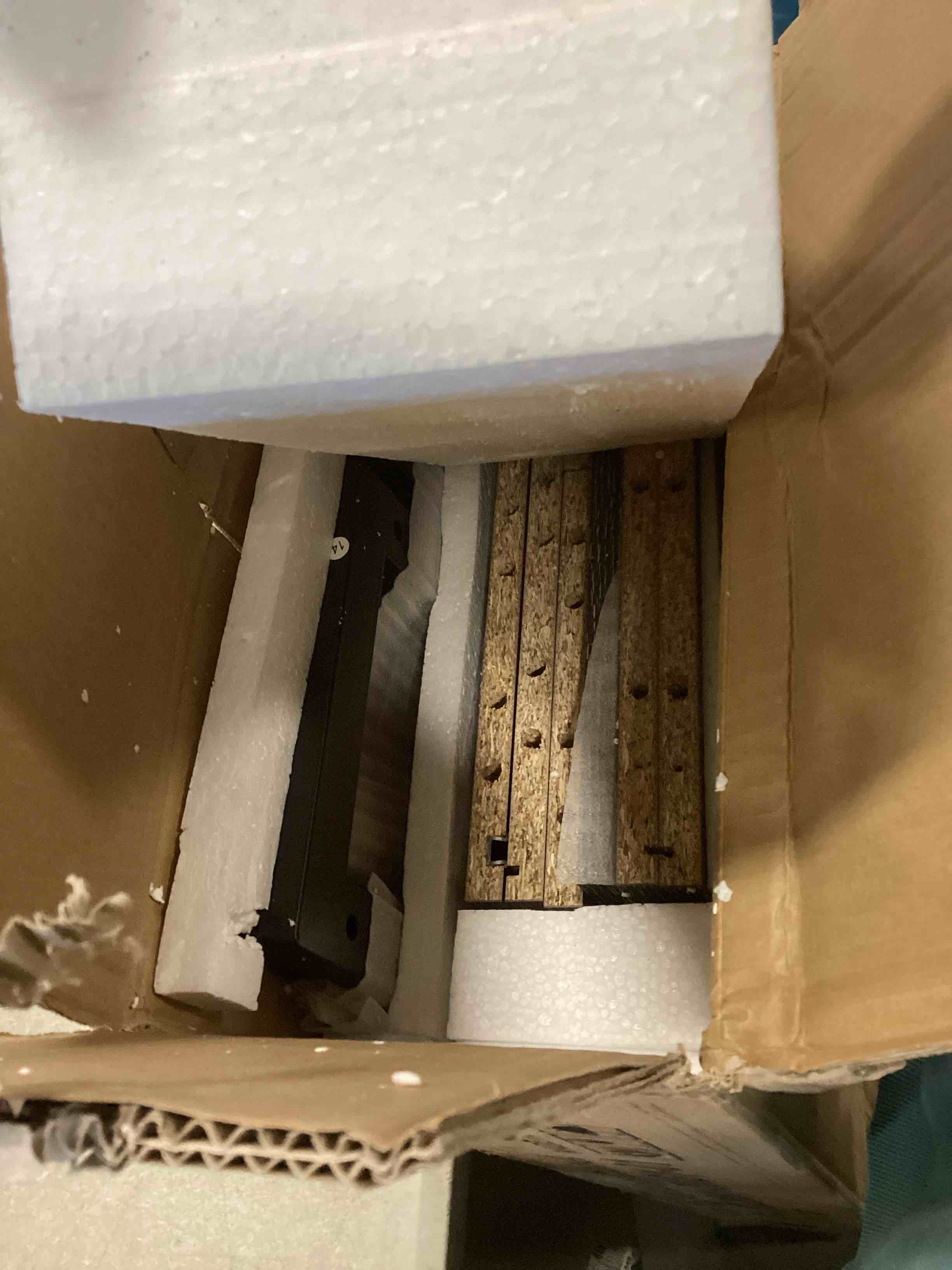 https://s3.amazonaws.com/lotting-images-prod/bidfta/YEL5683197_1706976652048.jpeg