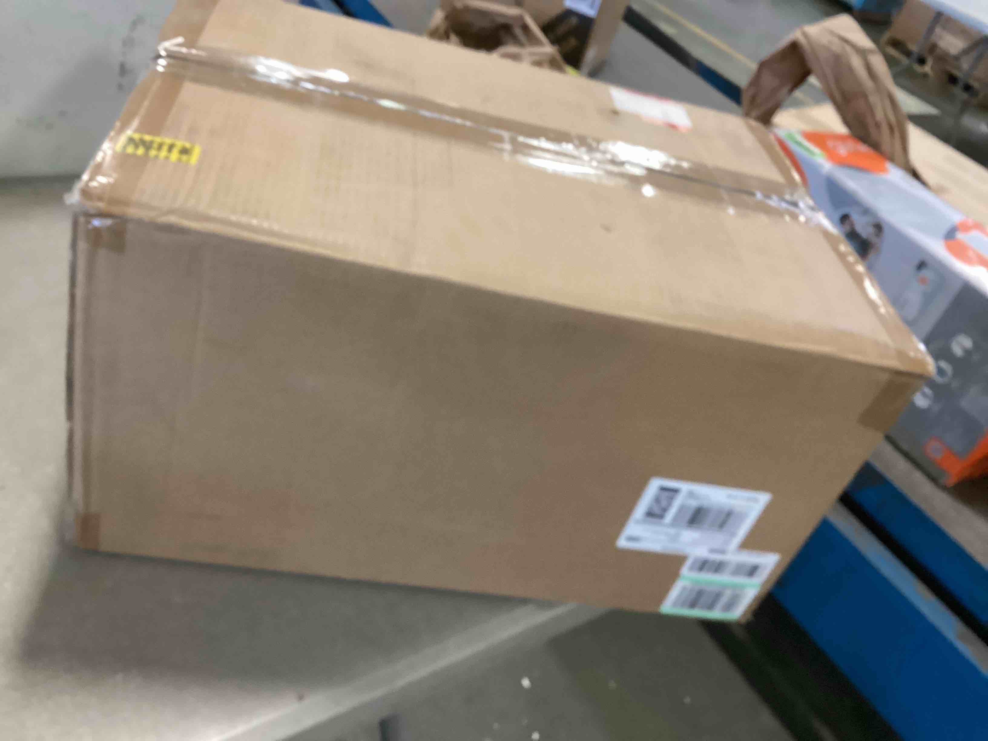 https://s3.amazonaws.com/lotting-images-prod/bidfta/YEL5683464_1707064144028.jpeg