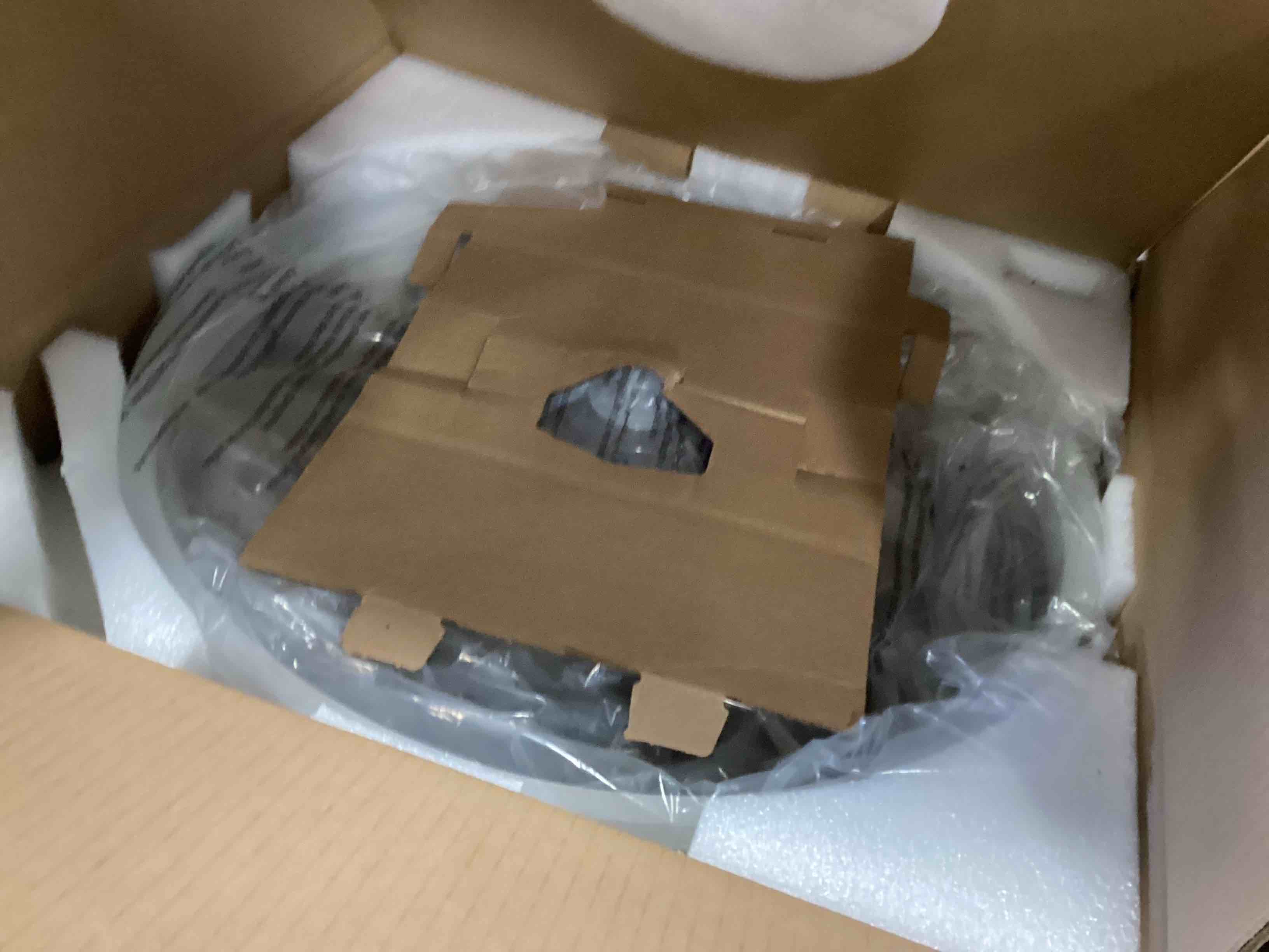 https://s3.amazonaws.com/lotting-images-prod/bidfta/YEL5683493_1707066689850.jpeg