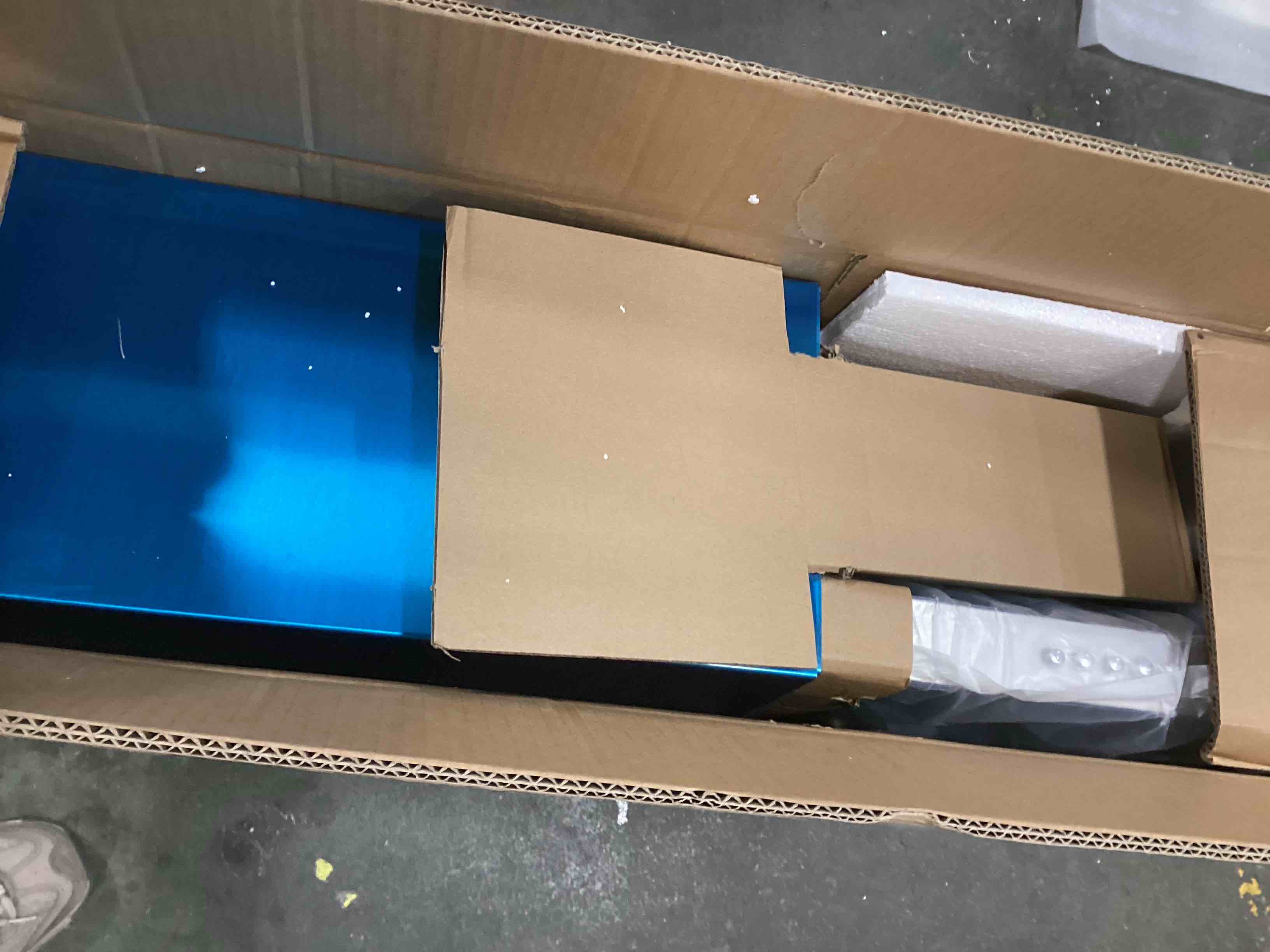 https://s3.amazonaws.com/lotting-images-prod/bidfta/YEL5684120_1707487402983.jpeg