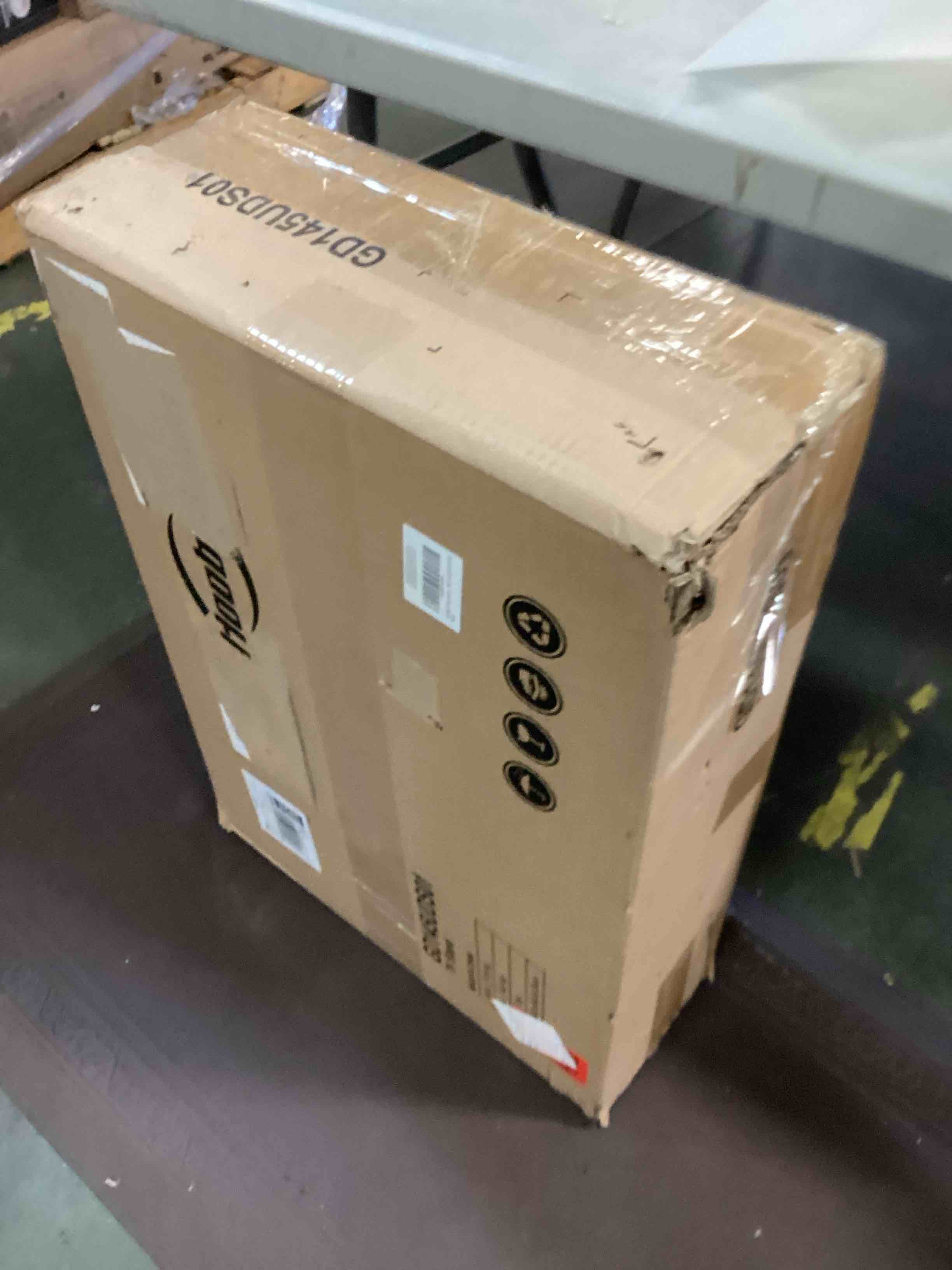 https://s3.amazonaws.com/lotting-images-prod/bidfta/YEL5684558_1707763274906.jpeg