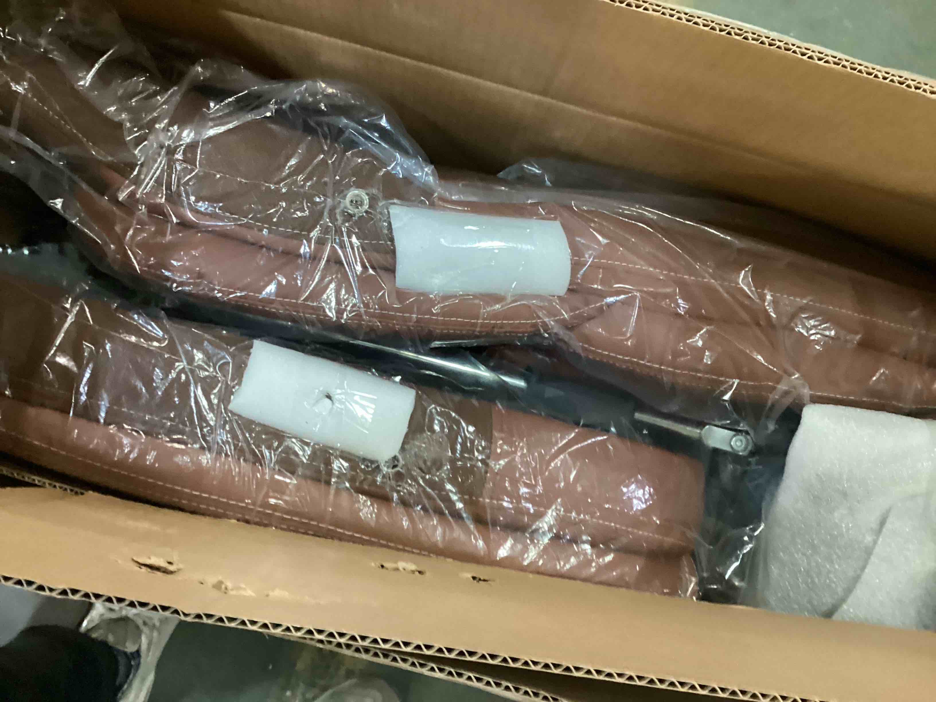 https://s3.amazonaws.com/lotting-images-prod/bidfta/YEL5684596_1707766579637.jpeg